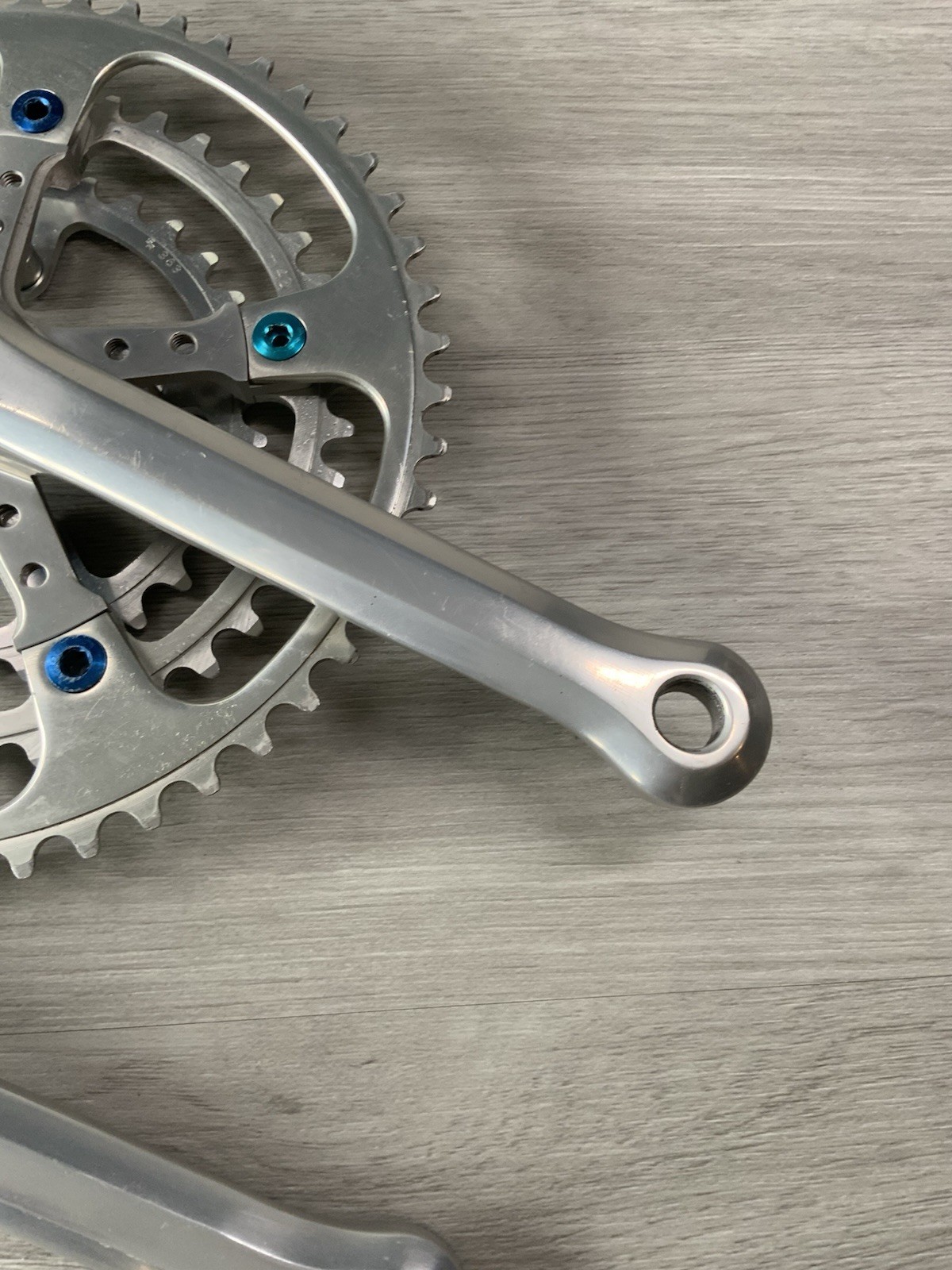 AVOCET CRANKSET TRIPLE 53-42-32 TOOTH 172.5 MM ARM LENGTH 6, 7, OR 8 SPEED