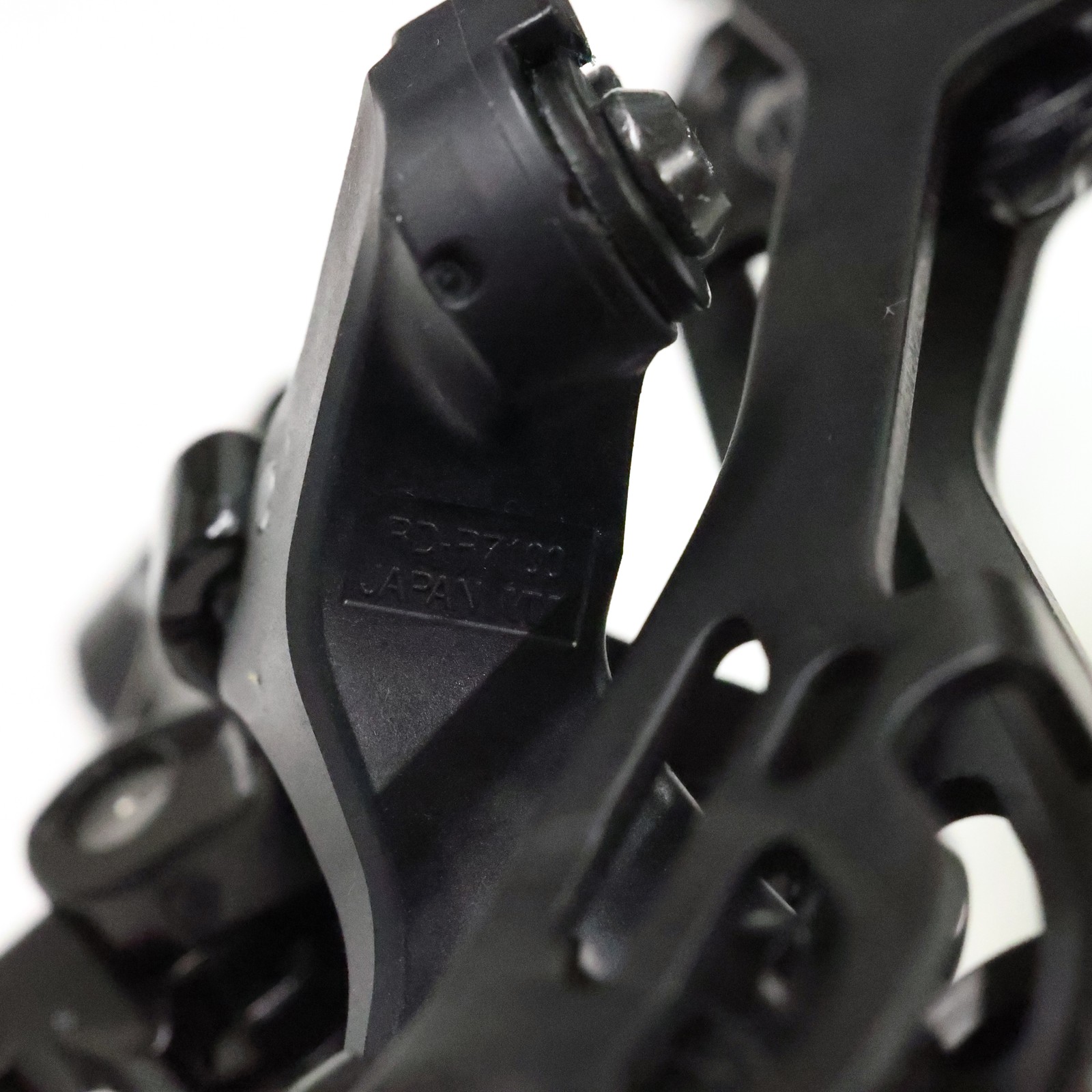 Shimano 105 RD-R7100 Rear Derailleur 12-Speed Road Bike