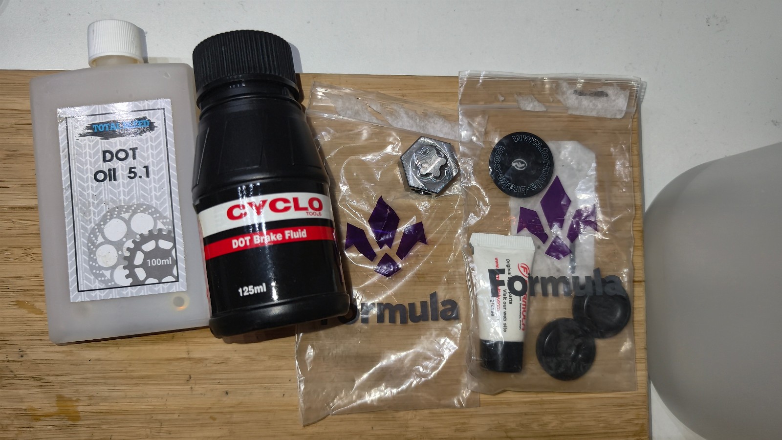 Formula R1 Racing Brake Set – Polished Silver, Carbon levers, XC MTB