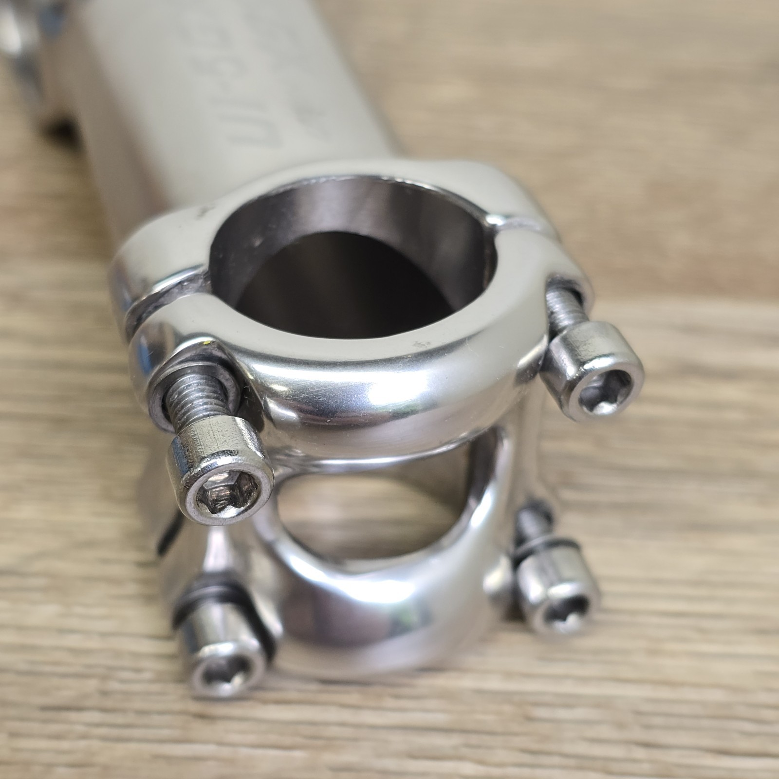 Nitto UI-5GX 120mm, +/-8°, 26mm clamp, 1-1/8 / 1” steerer, Silver not grey! NJS