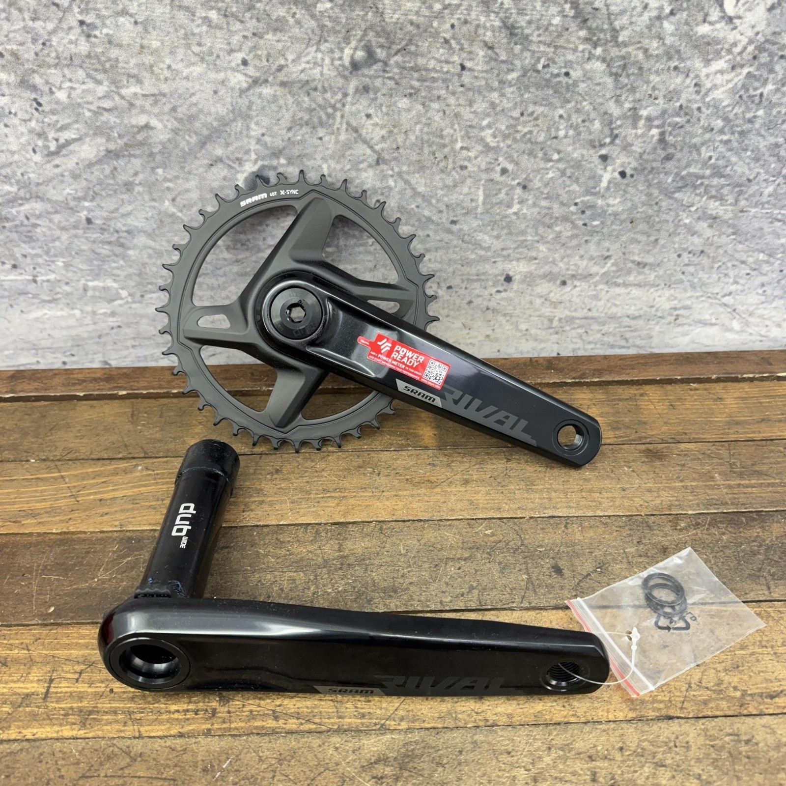 SRAM Rival 1 DUB Wide Crank Set 172.5 Mm 40T X-Sync Road Gravel 1x AXS Bike