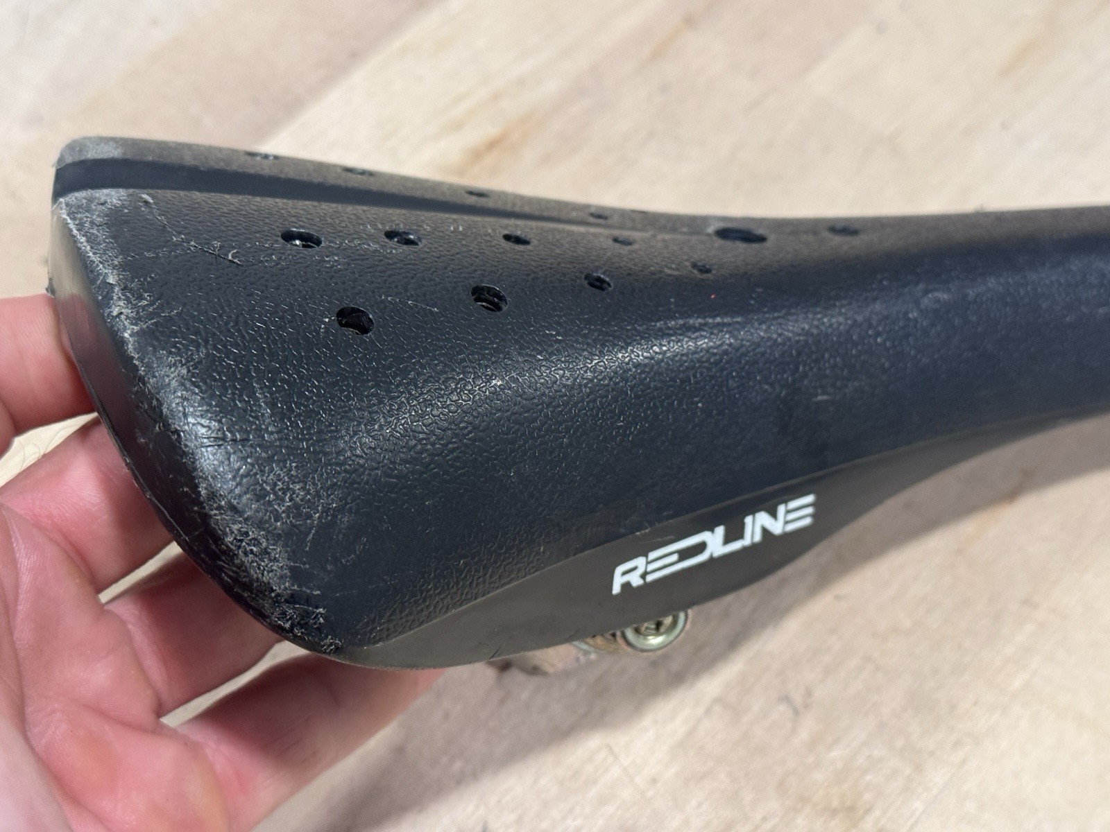 OLDSCHOOL REDLINE VELO-110 SEAT BLACK BMX MONGOOSE HARO GT DIAMODBACK