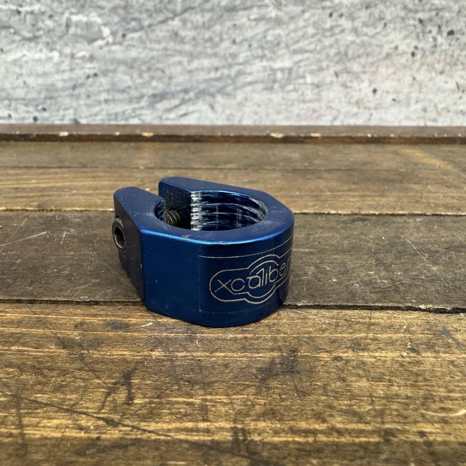 VIntage Xcaliber BMX Seatpost Clamp 25.4mm Blue Alloy 80s OG X-Caliber Collar