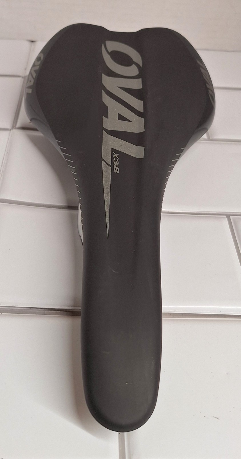 Oval Concepts X38 Road Bike Saddle Black/Silver