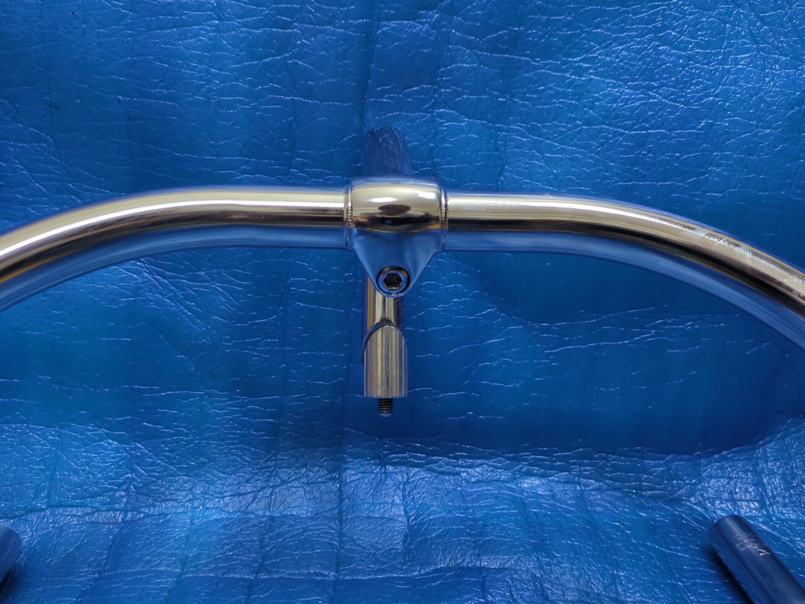 Nitto B123 CrMo 370mm NJS Handlebar + Nitto Jaguar 100mm 58 Degree Steel Stem