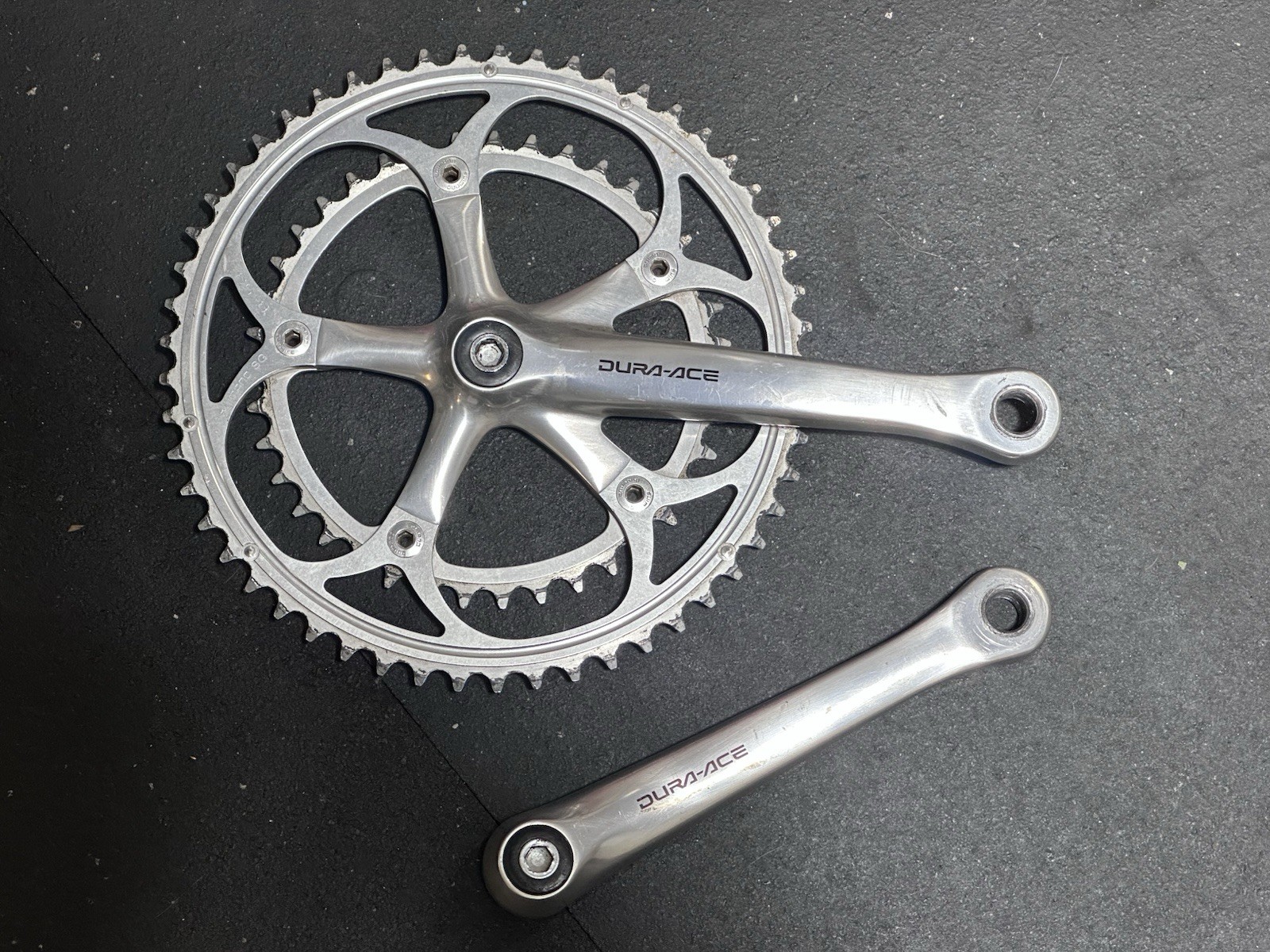 SHIMANO DURA ACE CRANKSET DOUBLE MODEL 7410 53-39 TOOTH 172.5 MM ARMS 6, 7, OR 8