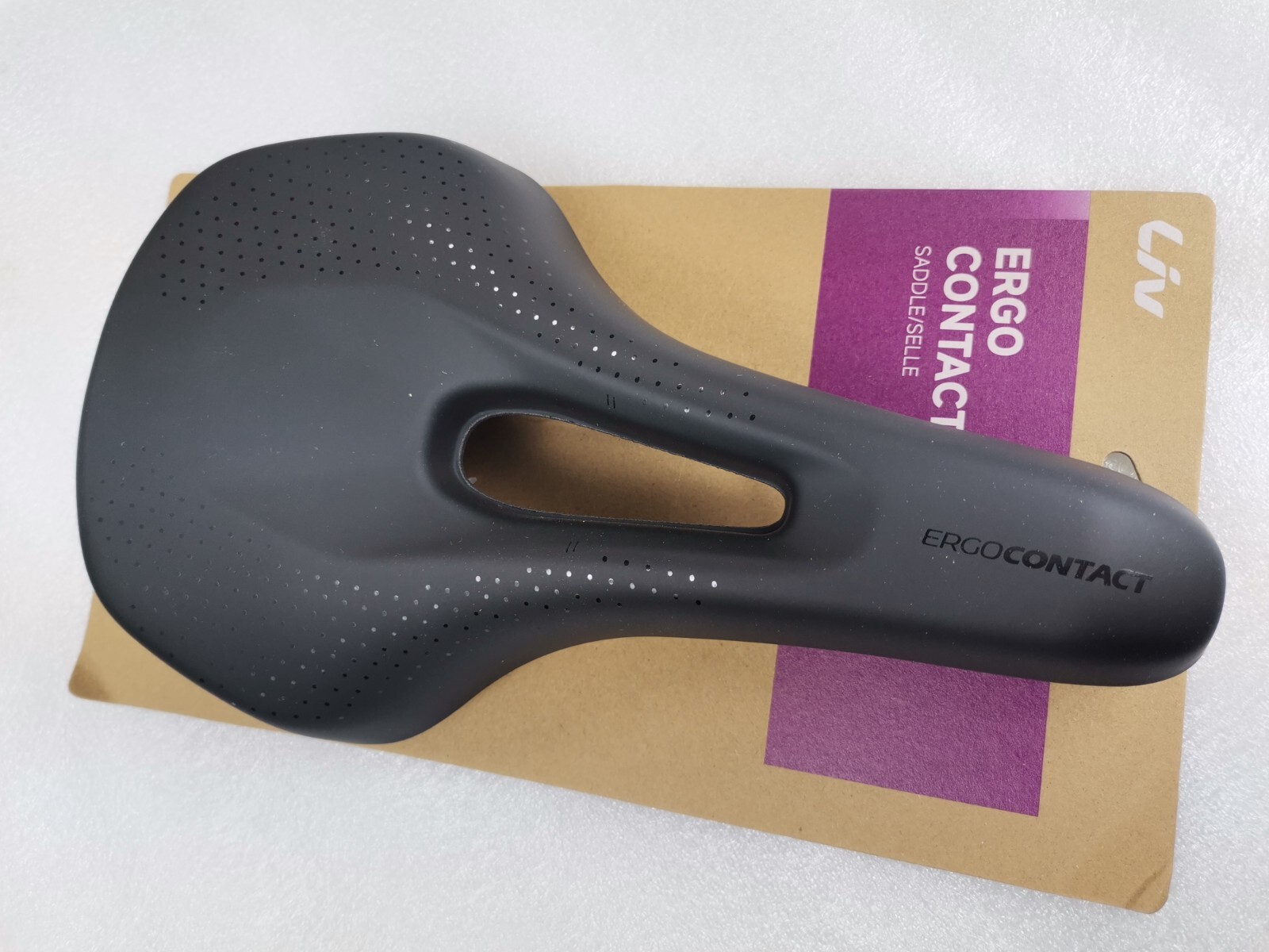 GIANT LIV ERGO CONTACT SHORT NOSE CUT OUT SEAT SADDLE MTB CITY TOURING 160MM