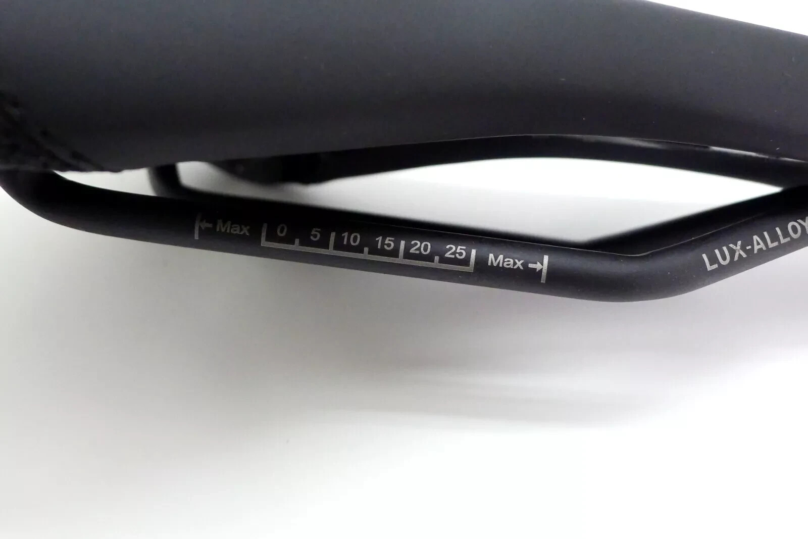 SDG Bel-Air V3 Traditional Saddle – Lux-Alloy Rail – Black/Black