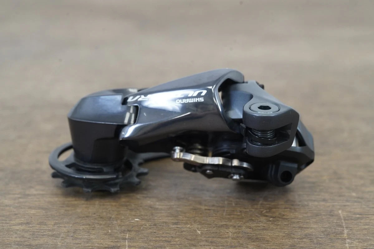 Shimano Ultegra R8070 Di2 11 Speed Electronic Hydraulic Disc Groupset 8070