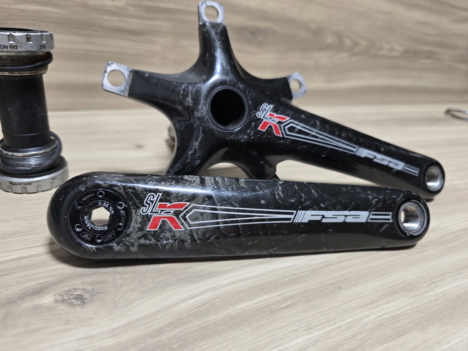 FSA SLK Carbon Crankset w/SM-BB-52 Bottom Bracket 175mm