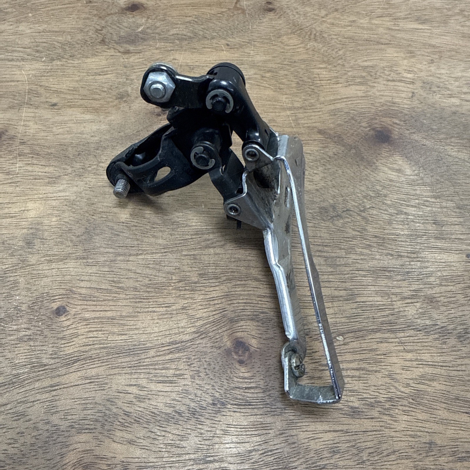 Shimano Triple Front Derailleur 28.6mm Clamp-On FD-MC10 Bottom Pull