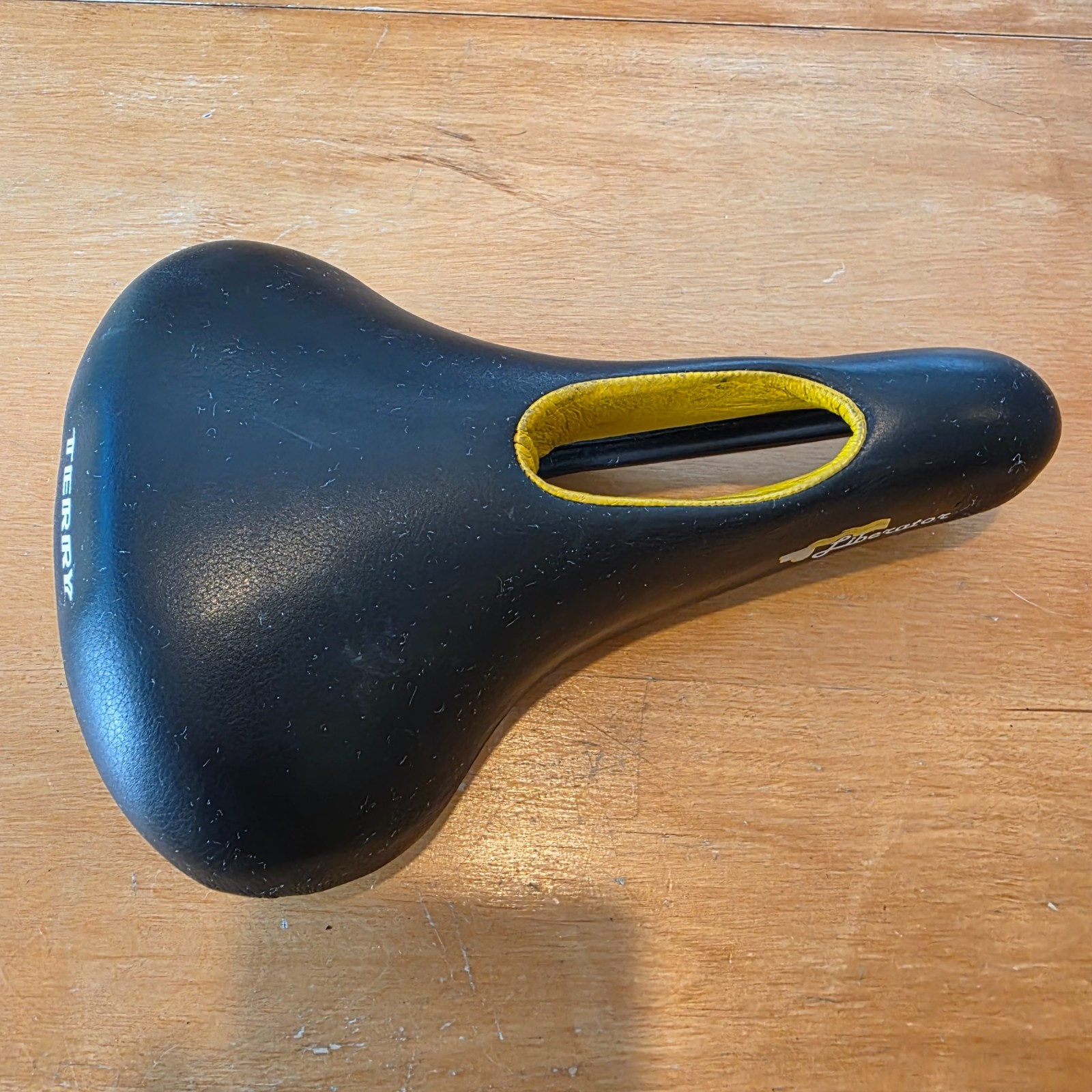 Terry Liberator womens saddle 140Lx160W – 350g GC used