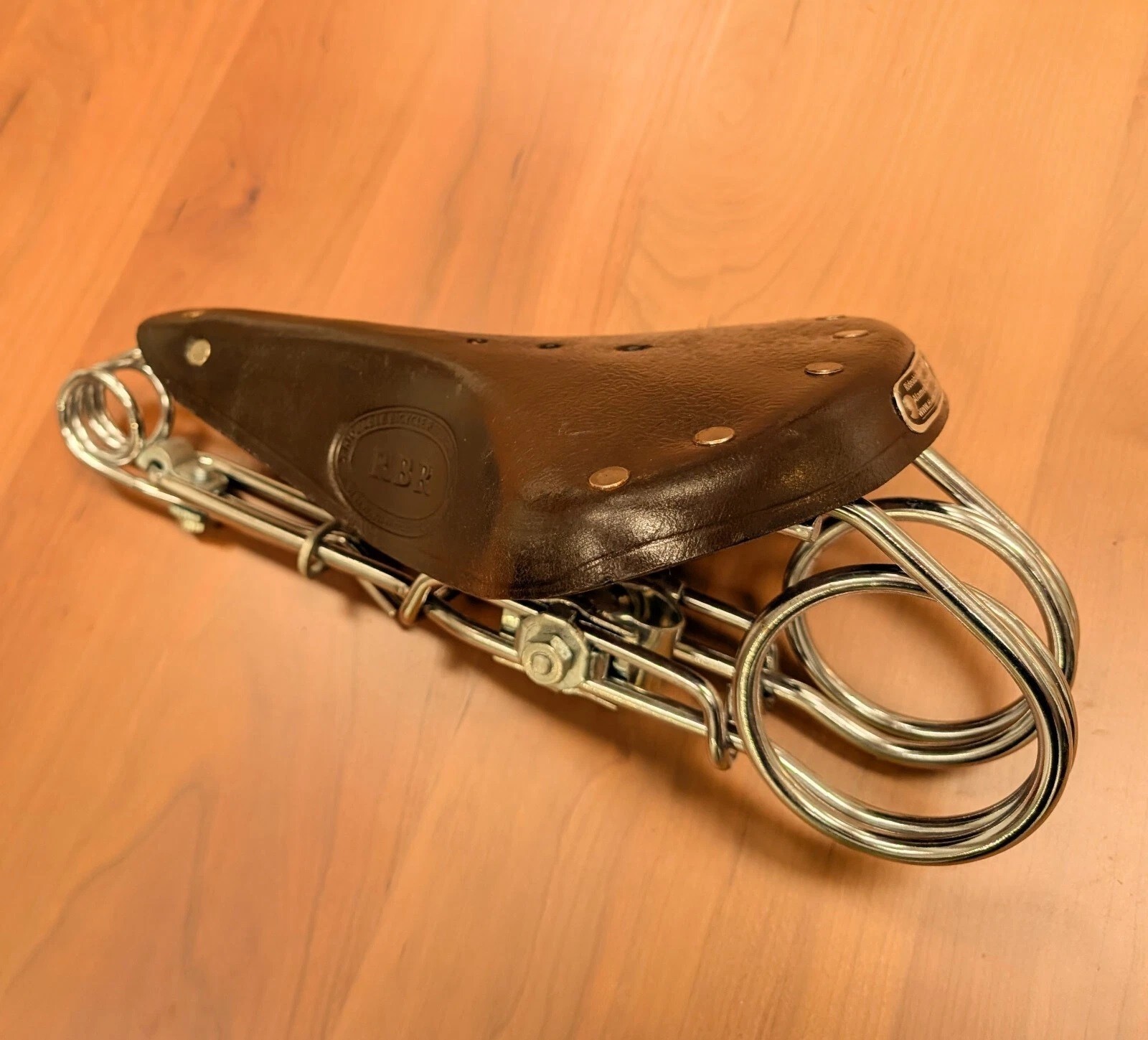 VINTAGE STYLE BROWN LEATHER HAIRPIN BIKE SADDLE CHROME STEEL – SHIPS FREE USA