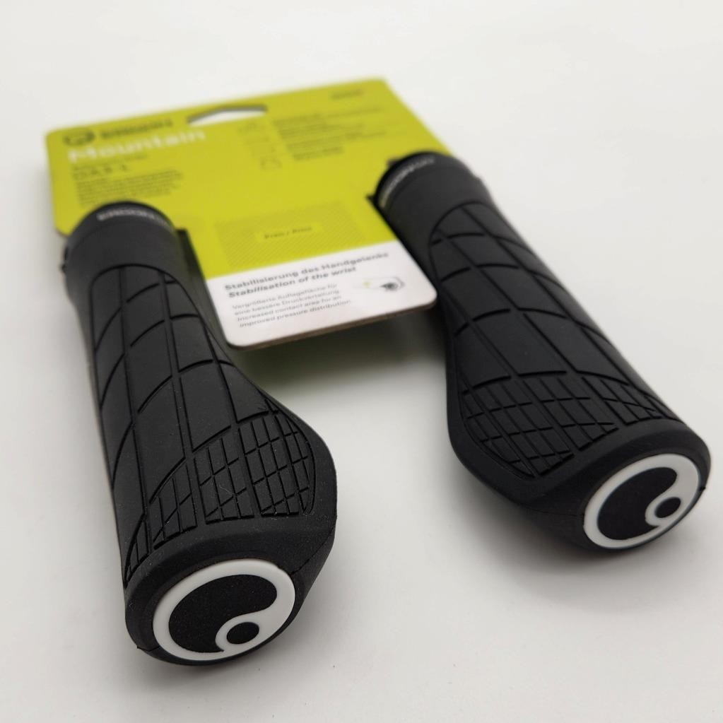 Ergon GA3-L Ergonomic Lock-on Black Bicycle Grips Open Package