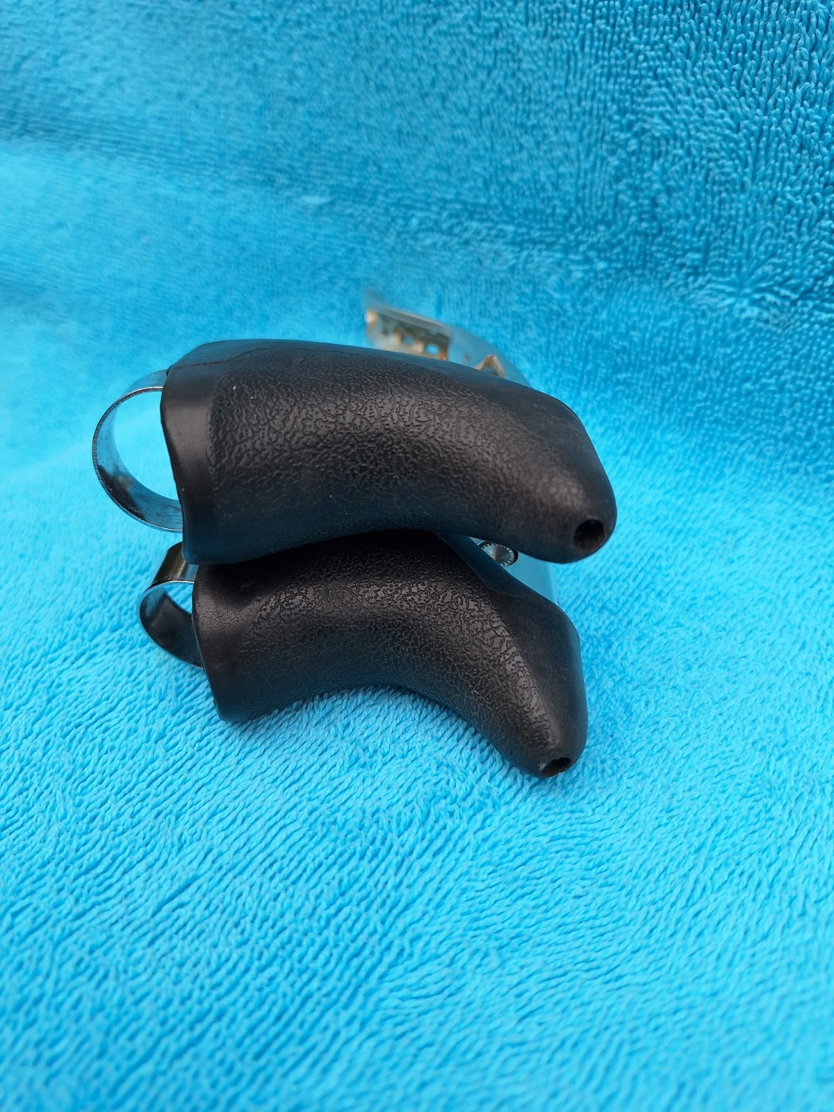 NOS SunTour Cyclone Non-Aero Brake Levers / CB-7200 / 1980s