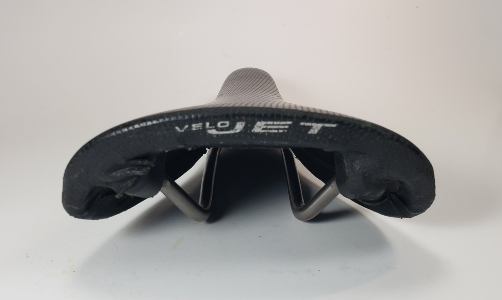 Velo-Jet VL-190 Titanium Rail Bicycle Seat Saddle 235g Narrow Light 138x265mm