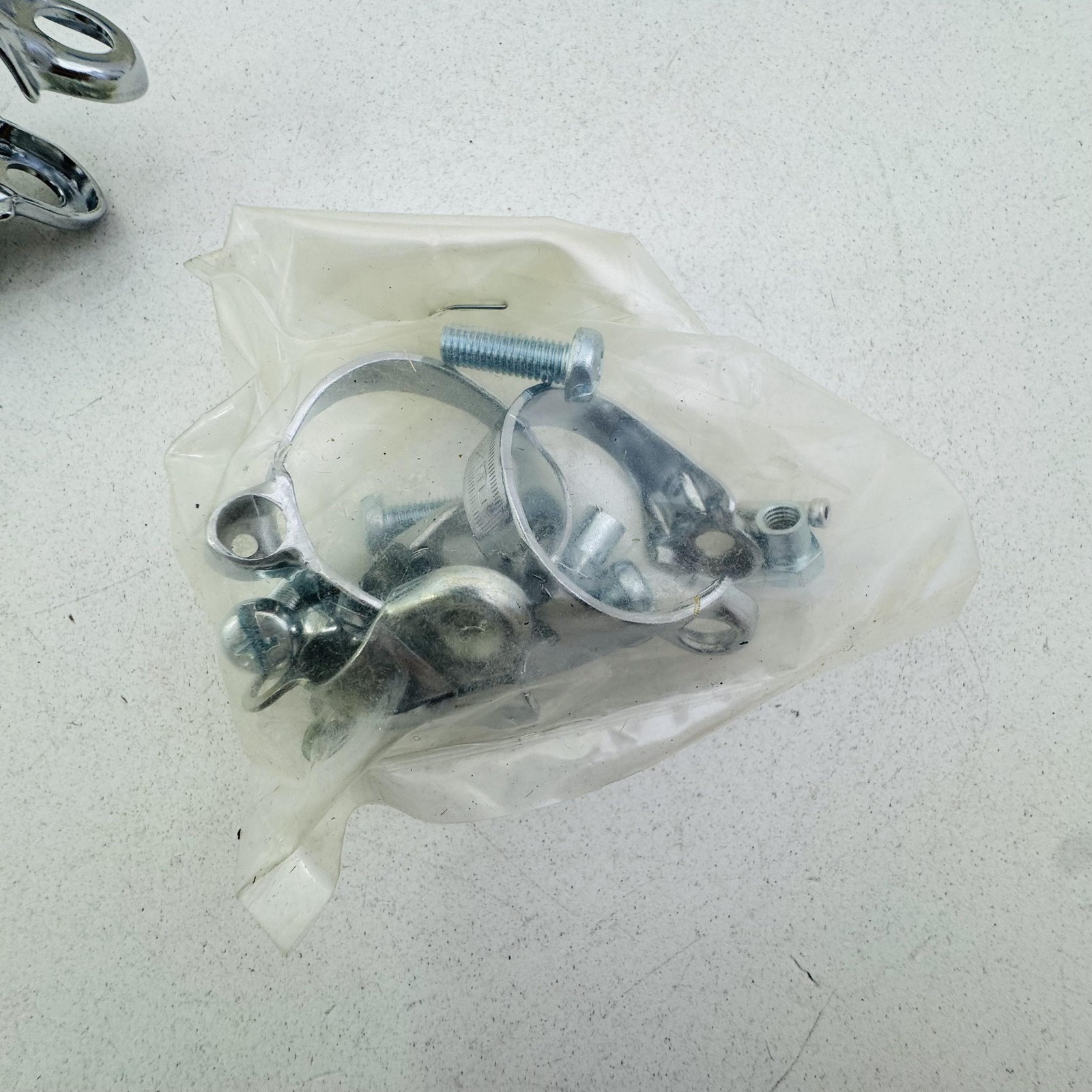 Vintage Shimano Right Shifter Clamp-On Internal Cruiser Cable Silver Bike NOS A1