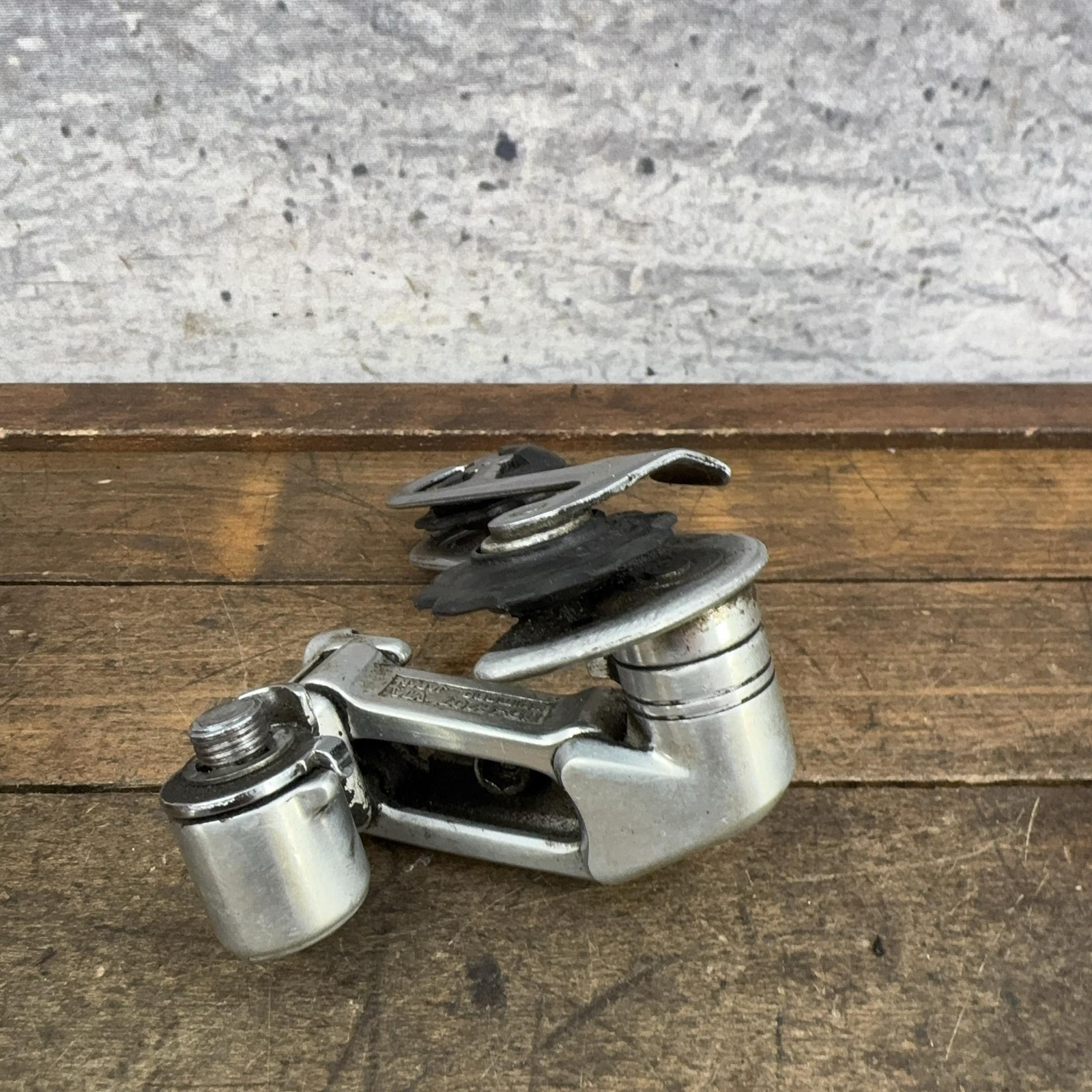Vintage Shimano 600 Rear Derailleur LONG Cage Bolt-On Silver Road Japan Friction