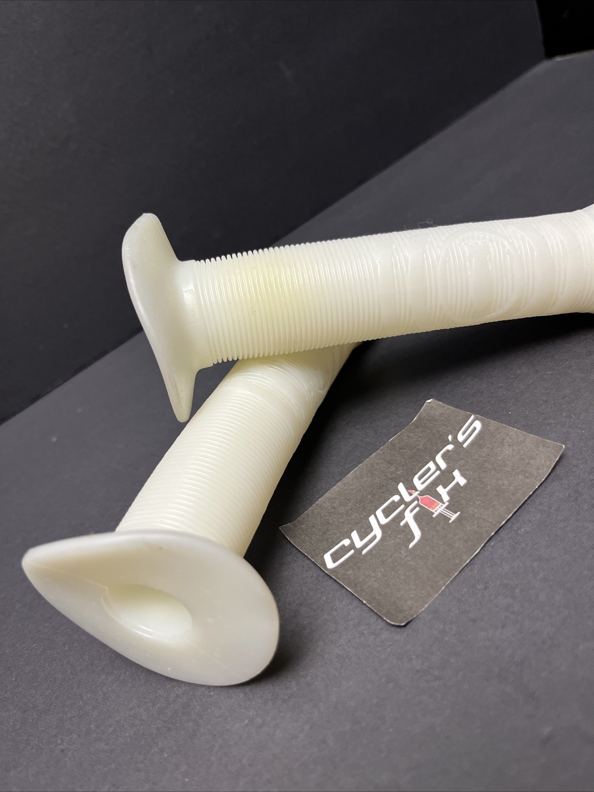 NOS Volume Missile Frost Bmx Grips Fit: Haro Redline Dk Se Powerlite Schwinn Gt