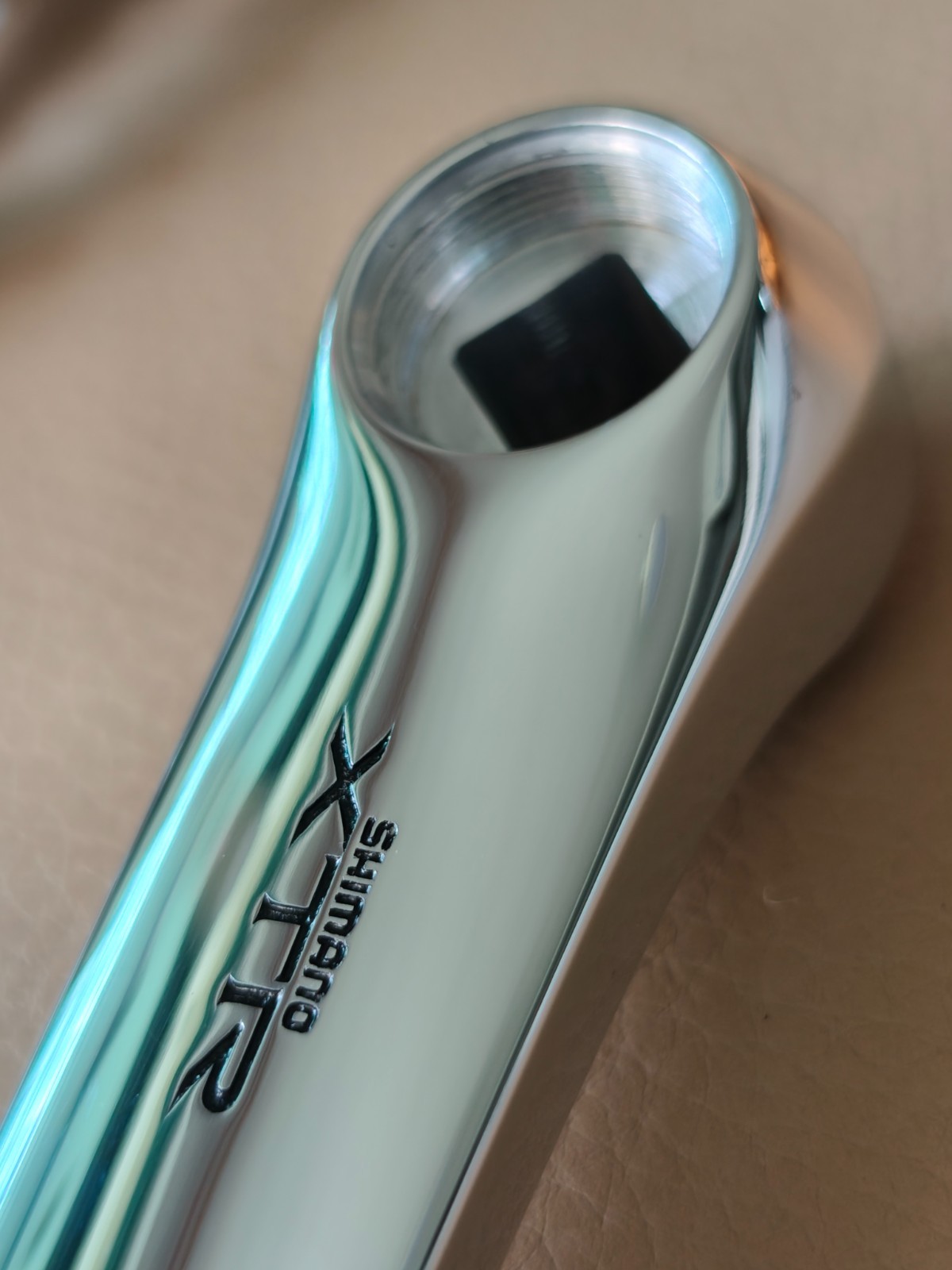 Used Shimano XTR M900 Crankset 175mm Polished Logo Engraved