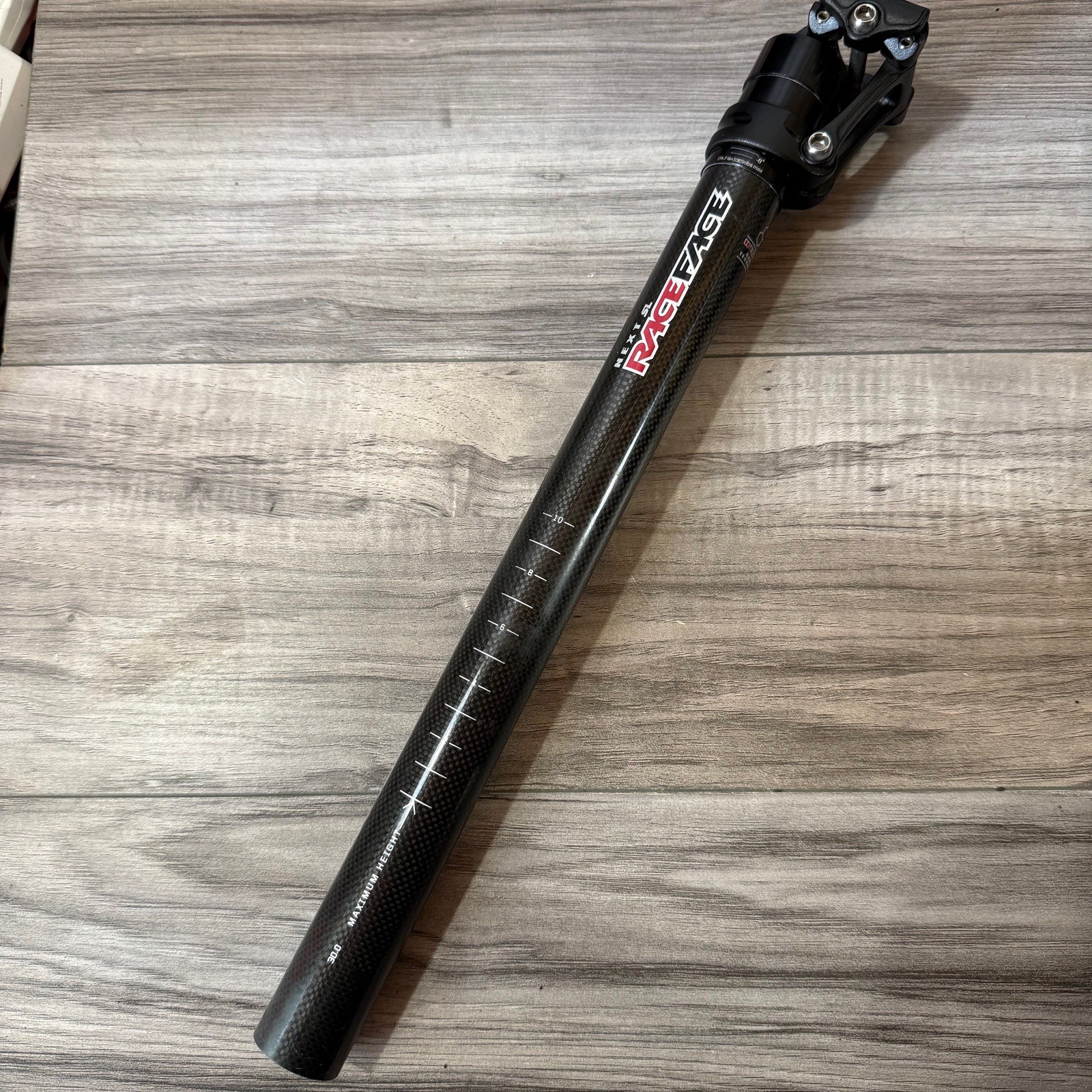 Race Face Next SL Carbon Seatpost 30.0 400mm 