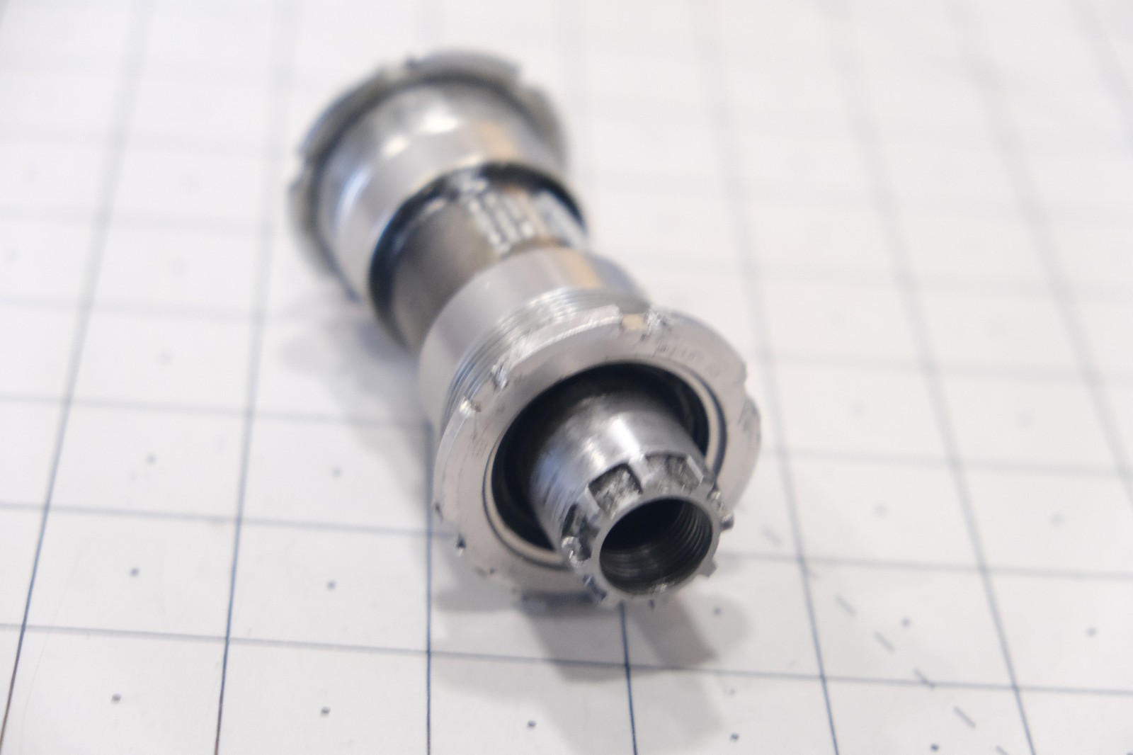 Shimano Dura Ace BB-7700 Road Bike Bottom Bracket Octalink 68×109.5mm