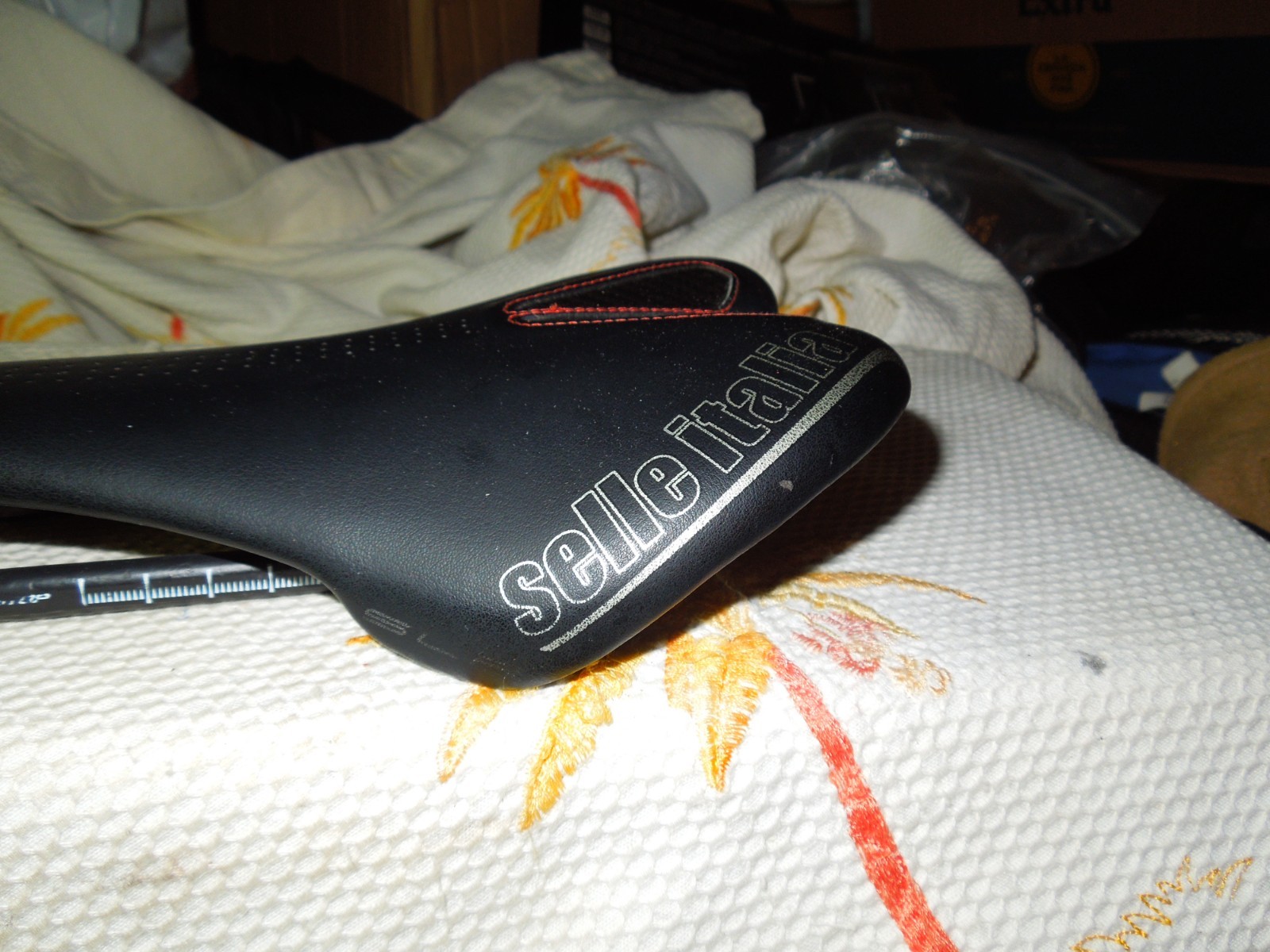 Selle Italia SLR Carbon Road Bike Saddle 130mm. Weight 138gr.