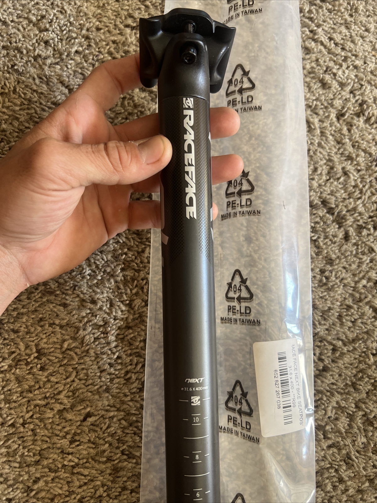 RaceFace Next SL Carbon Seatpost, 31.6 x 400mm Black Premium Mtn Bike Component