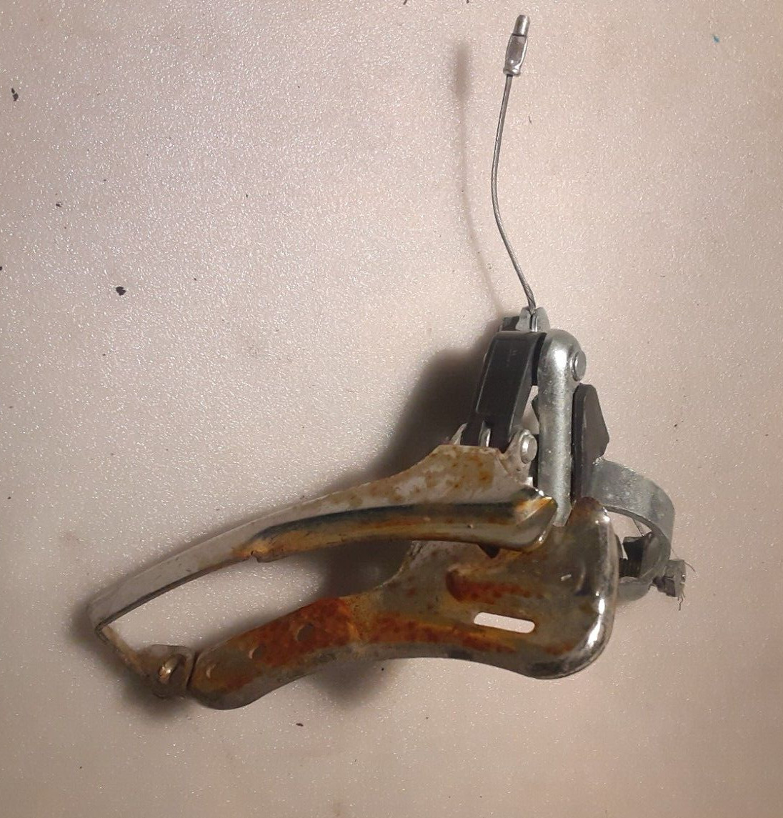 used bike bicycle Front Derailleur, ~1″ ~27 mm clamp, rusty