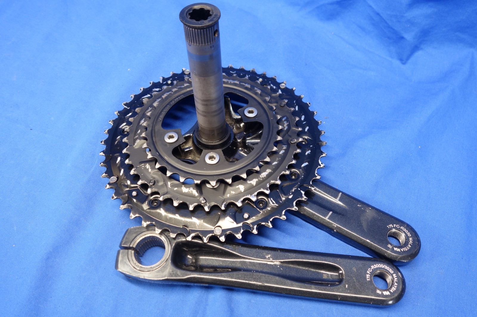 Shimano Sora FC-R3030 3 x 9 Bike Crankset, 50/39/30t, 175mm Arm Length