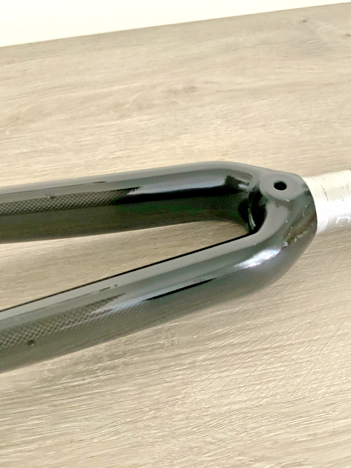 WEYLESS CARBON FORK 700C 1 1/8 INCH THREADLESS 622 GRAMS 218 MM STEERER TUBE