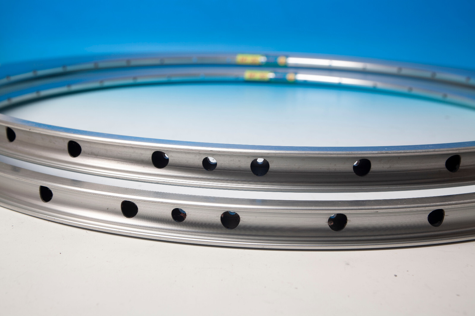 2x DRC WHEELS MT22 32H NOS MTB TIRE RIMS 475 size cad.