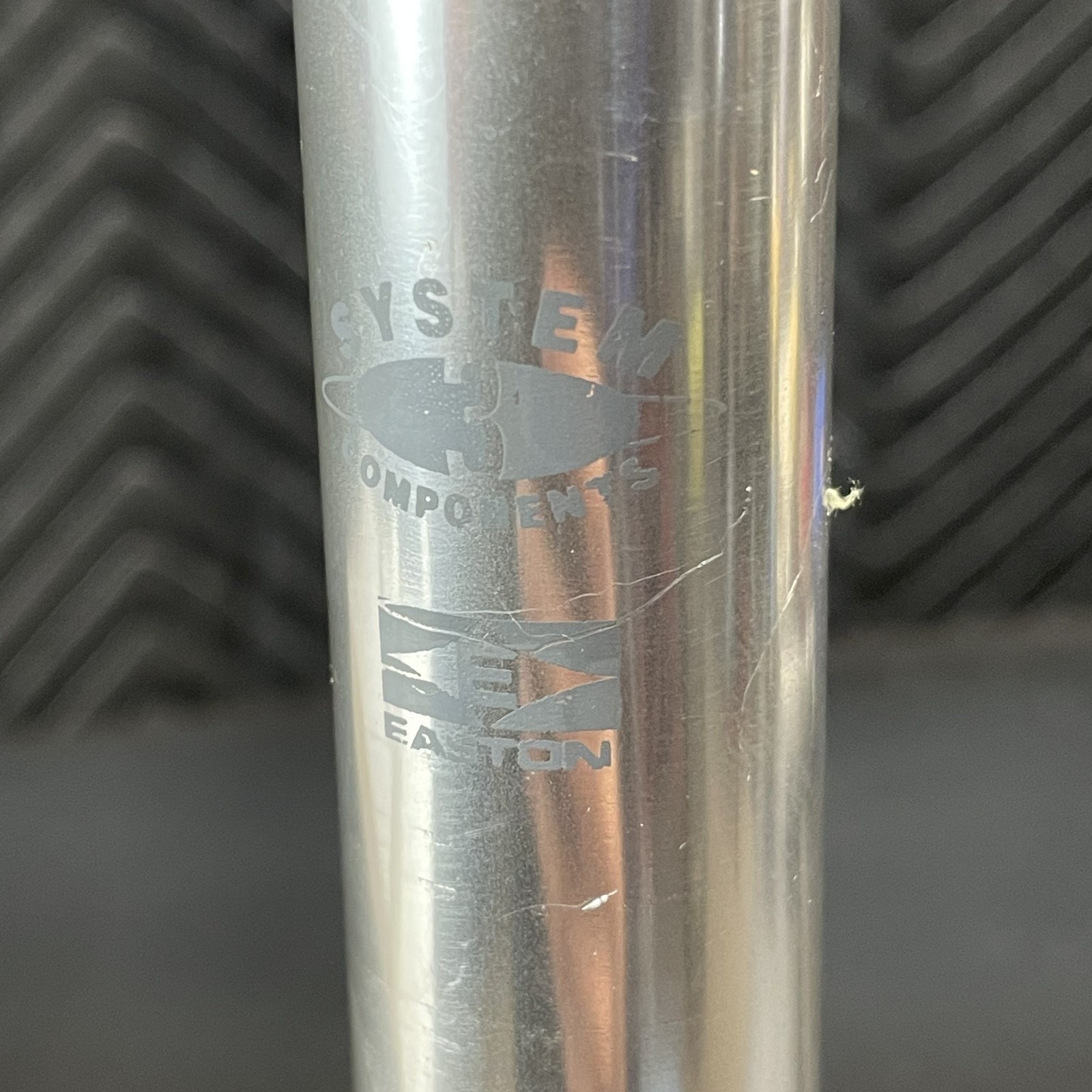 System 3 Components x Easton Seatpost – 27.2mm x 270mm – Used
