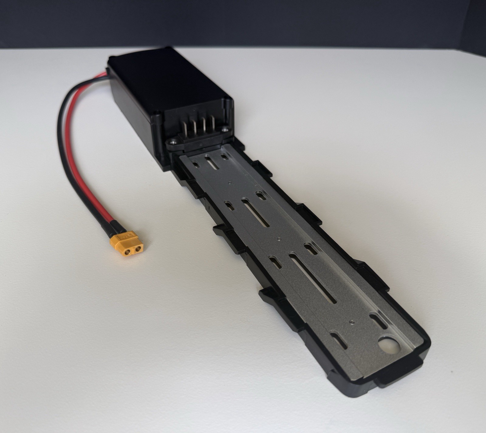 068 XT60 E-Bike Battery Mount Base Cradle Rail Hailong Shark Style 4-Pin Untest