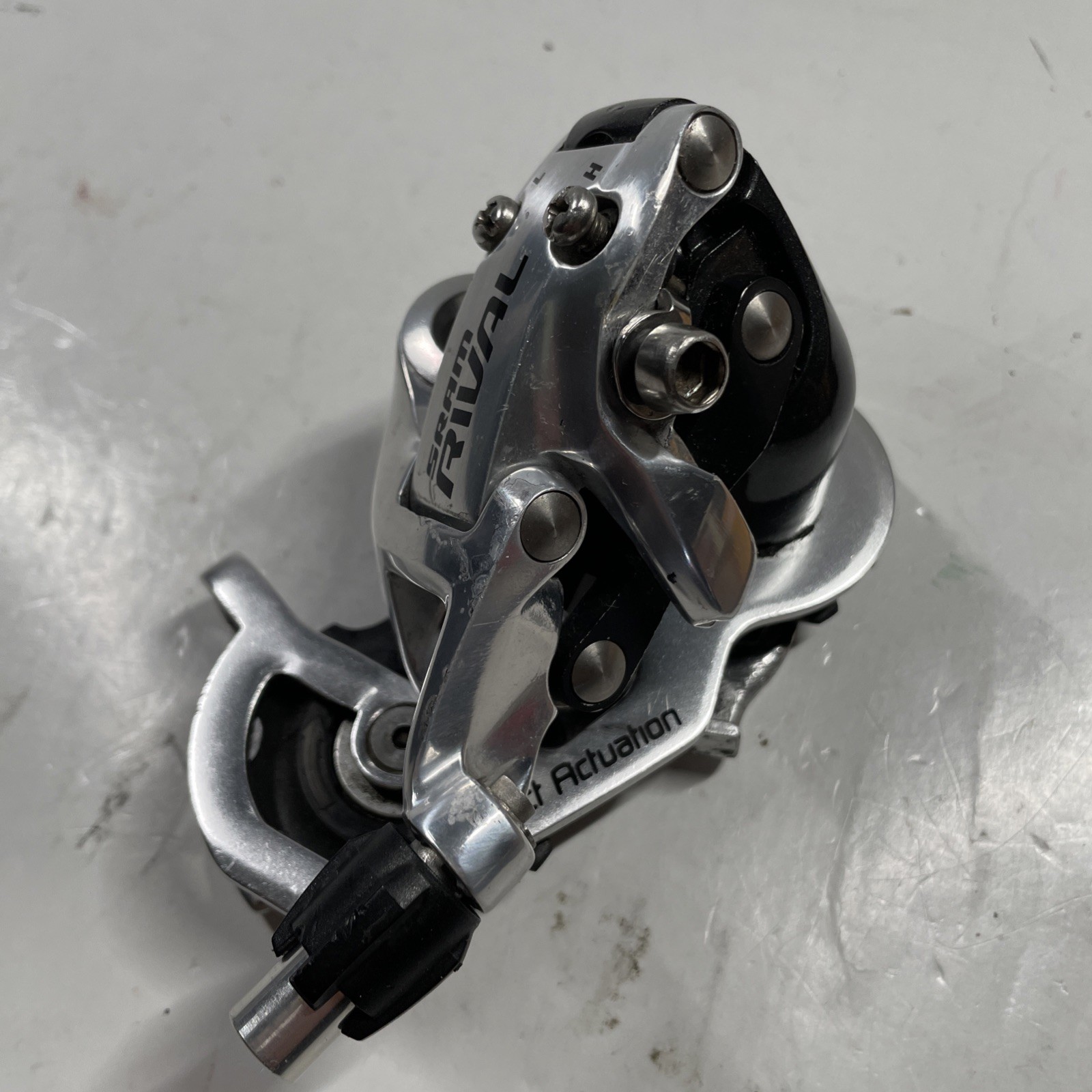 SRAM Rival Rear Road Bike Derailleur 10 Speed Short Cage Silver