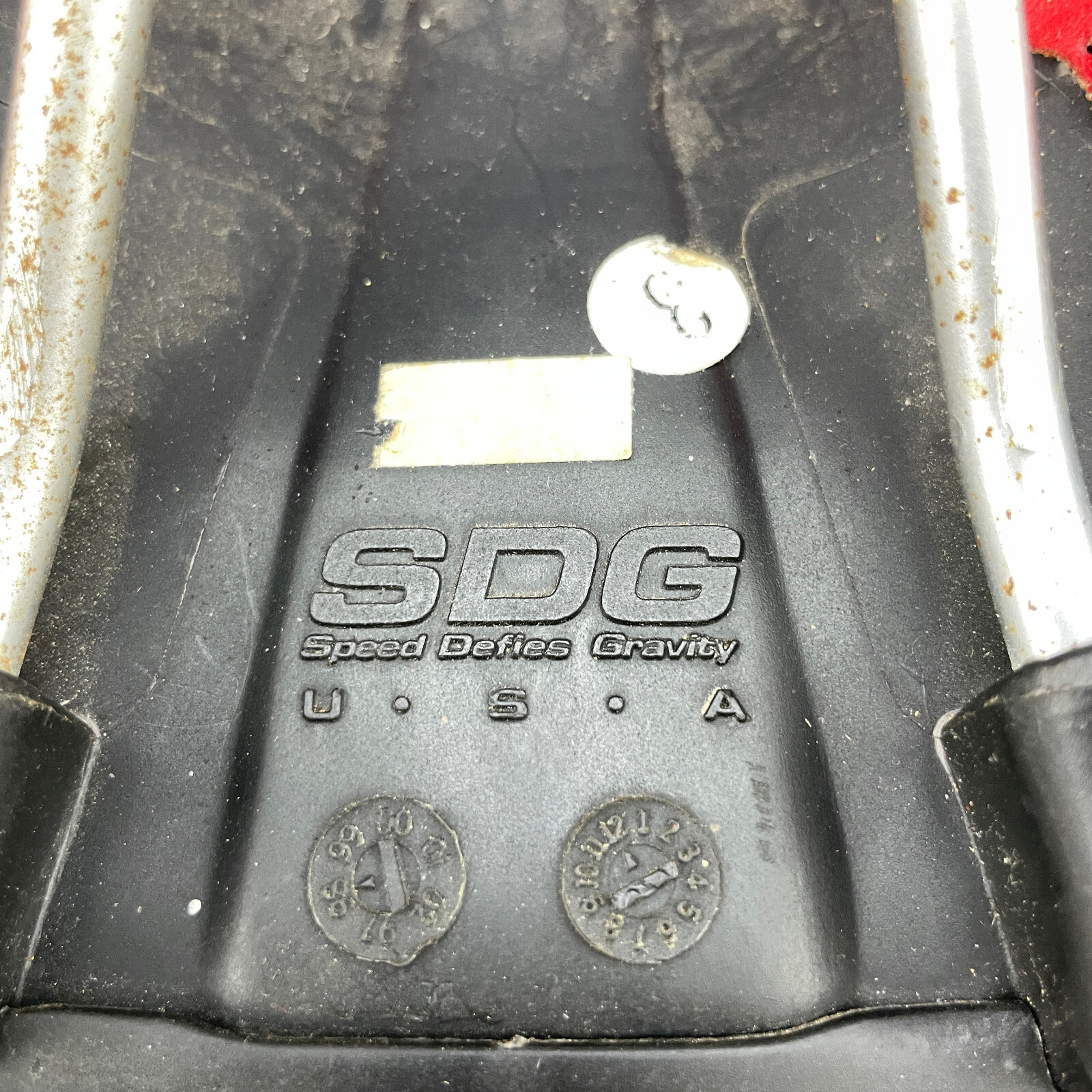 Vintage SDG Seat Bel Air Red Black BMX Speed Defies Gravity MTB Mountain Cuts A4