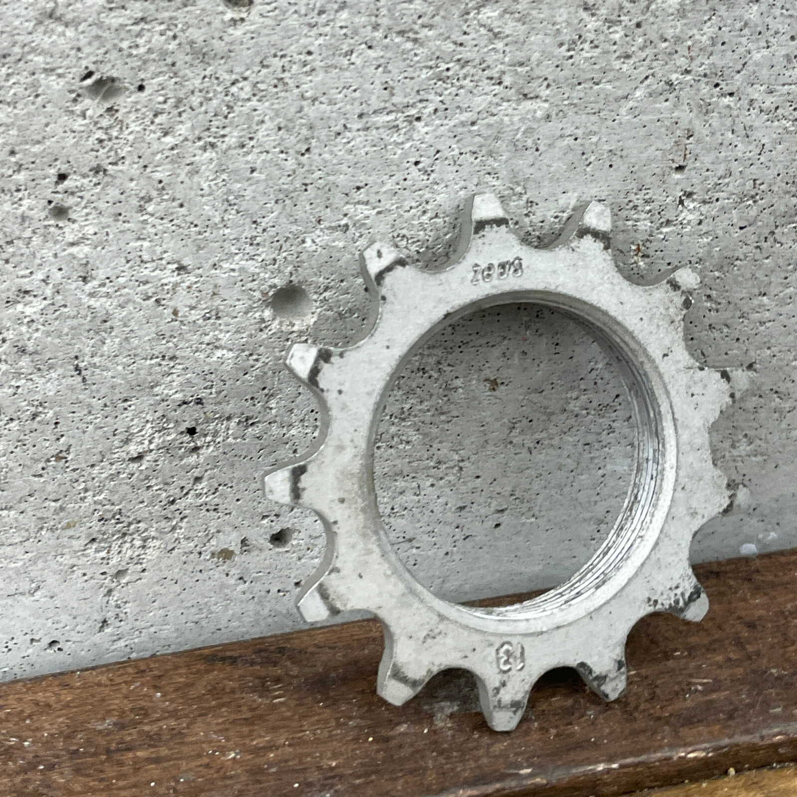 Vintage Track Cog Zeus 13 Tooth Aluminum Alloy Cog English Threaded Fixie 80s