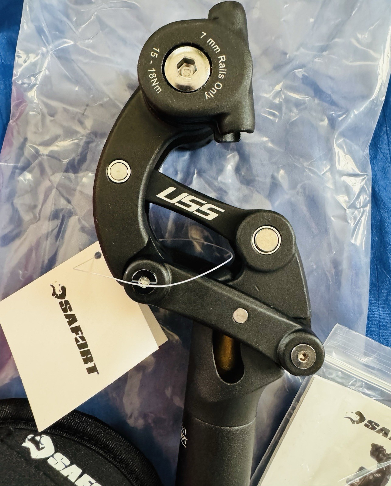 Safort Suspension Seatpost 27.2mm/ 365mm MTB Bike/ eBike AD-SP18-USS NEW IN BOX