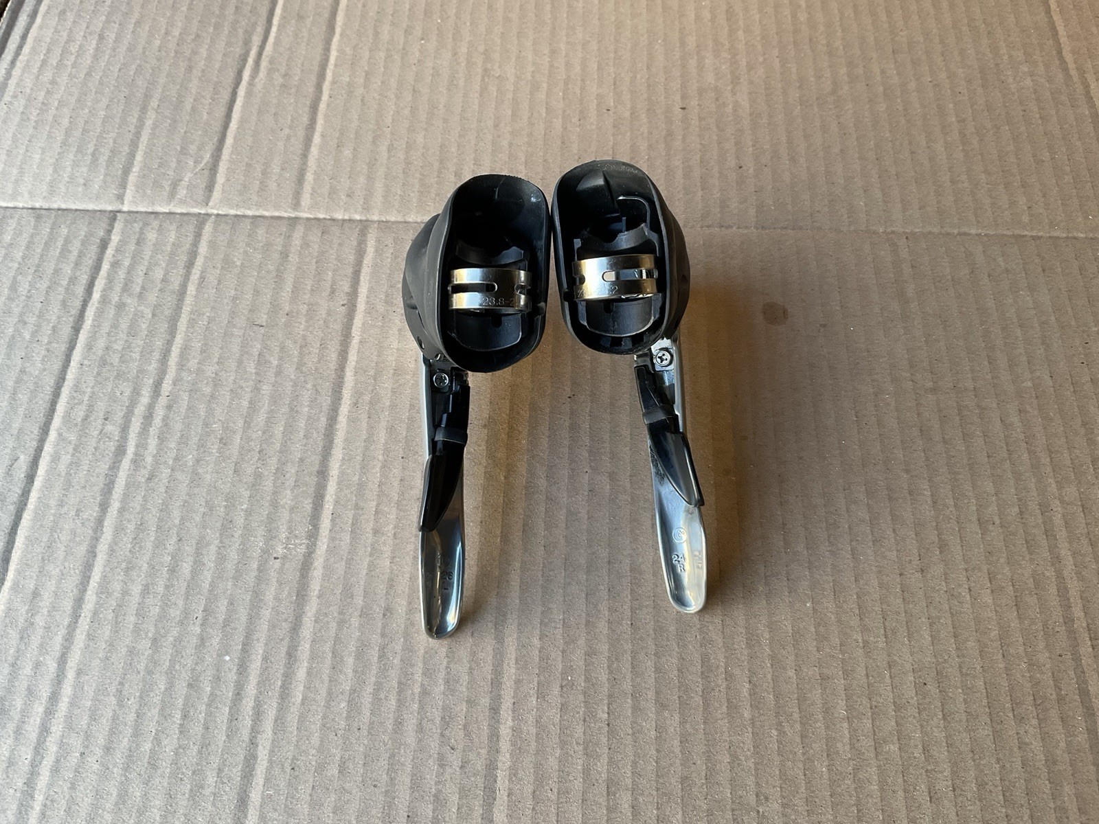 Shimano Ultegra 6500 ST-6500 Shifters Set Right And Left Nice 9 Sp Nice