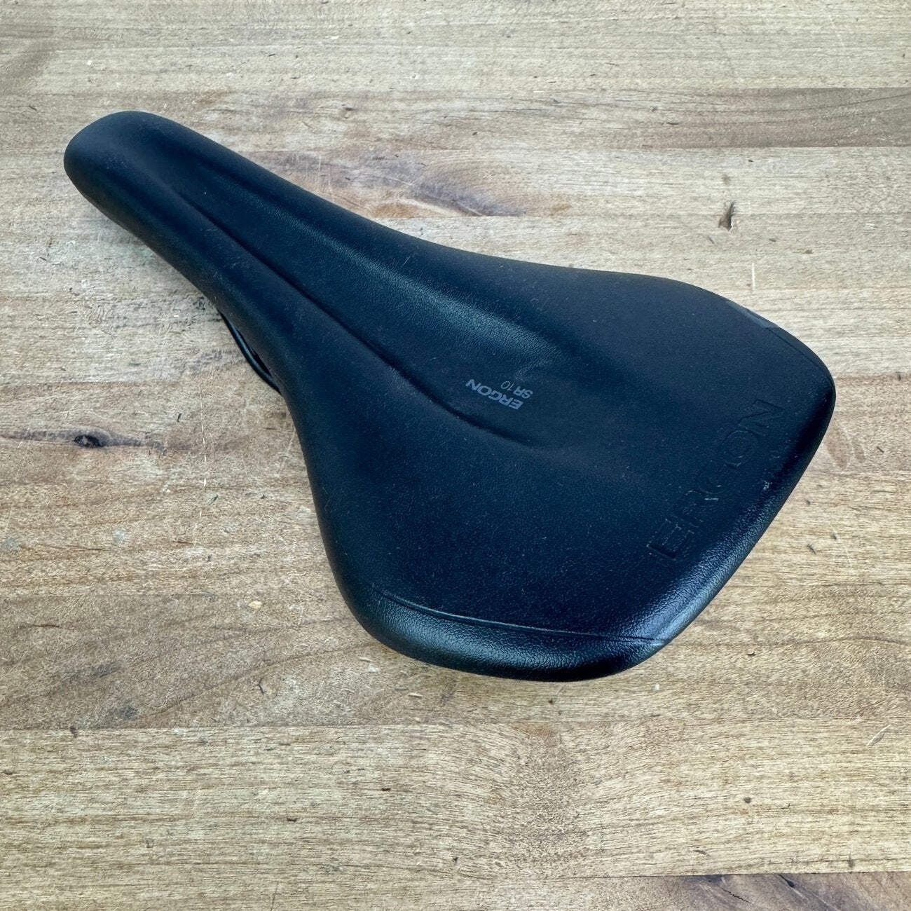 Low Mile! Ergon SR 10 7x7mm Steel Rails 140mm Bike Saddle 320g