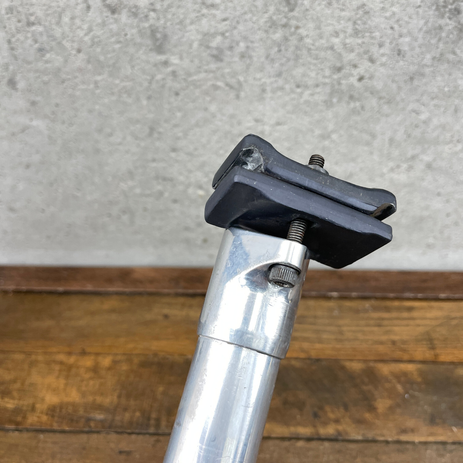 Vintage Weyless Seatpost 27.2 mm 220 mm Mountain ATB Road Micro adjust 2 Bolt