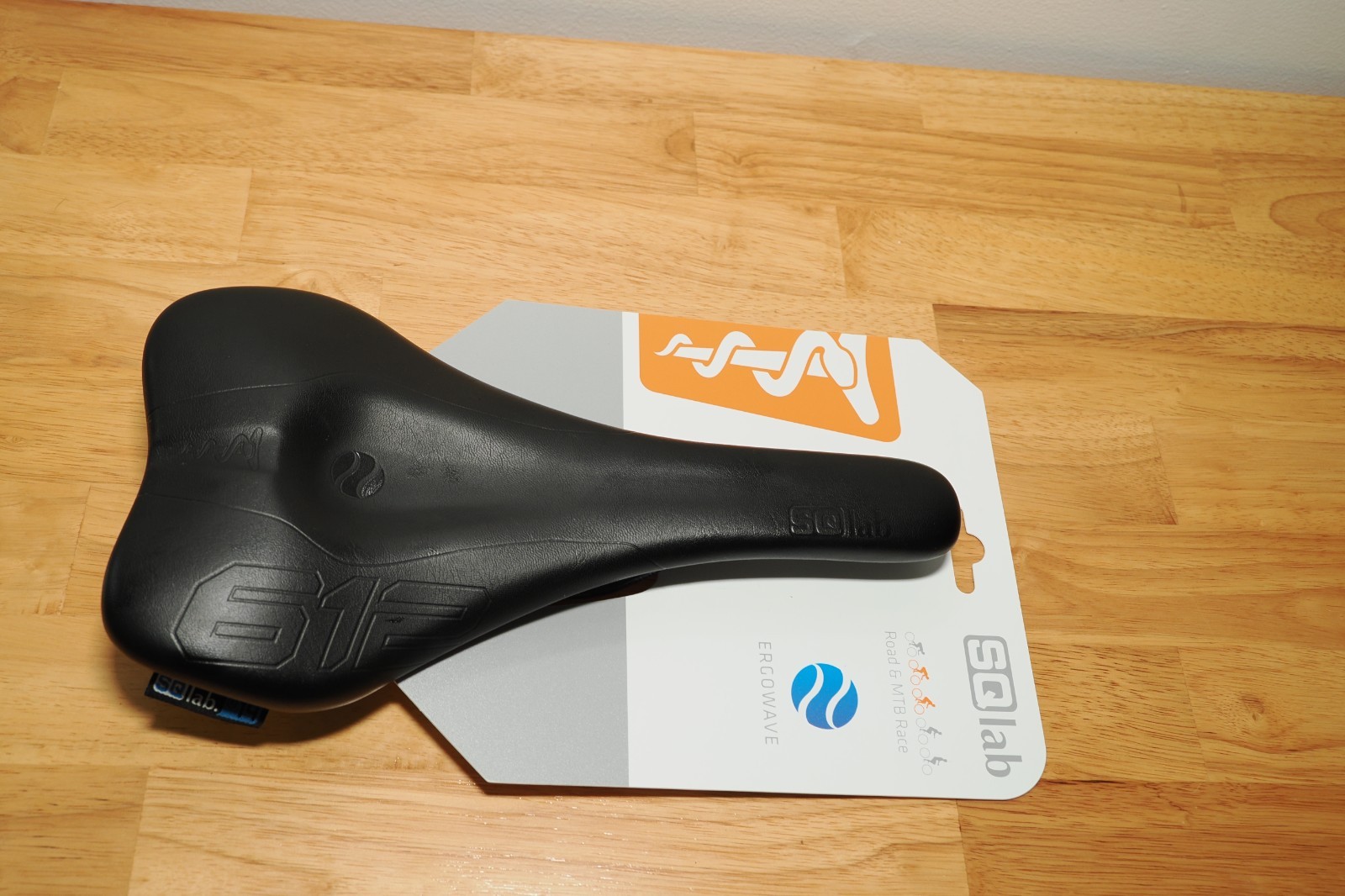 SQlab 612 Ergowave S-Tube Bicycle Saddle, 14cm, Black