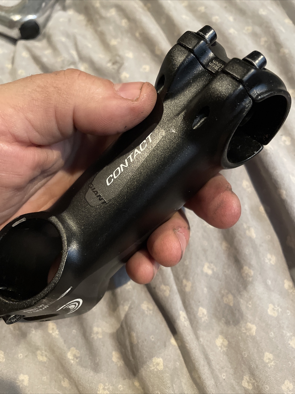 Giant Contact aluminum stem 1 1/4” 10cm 31.8