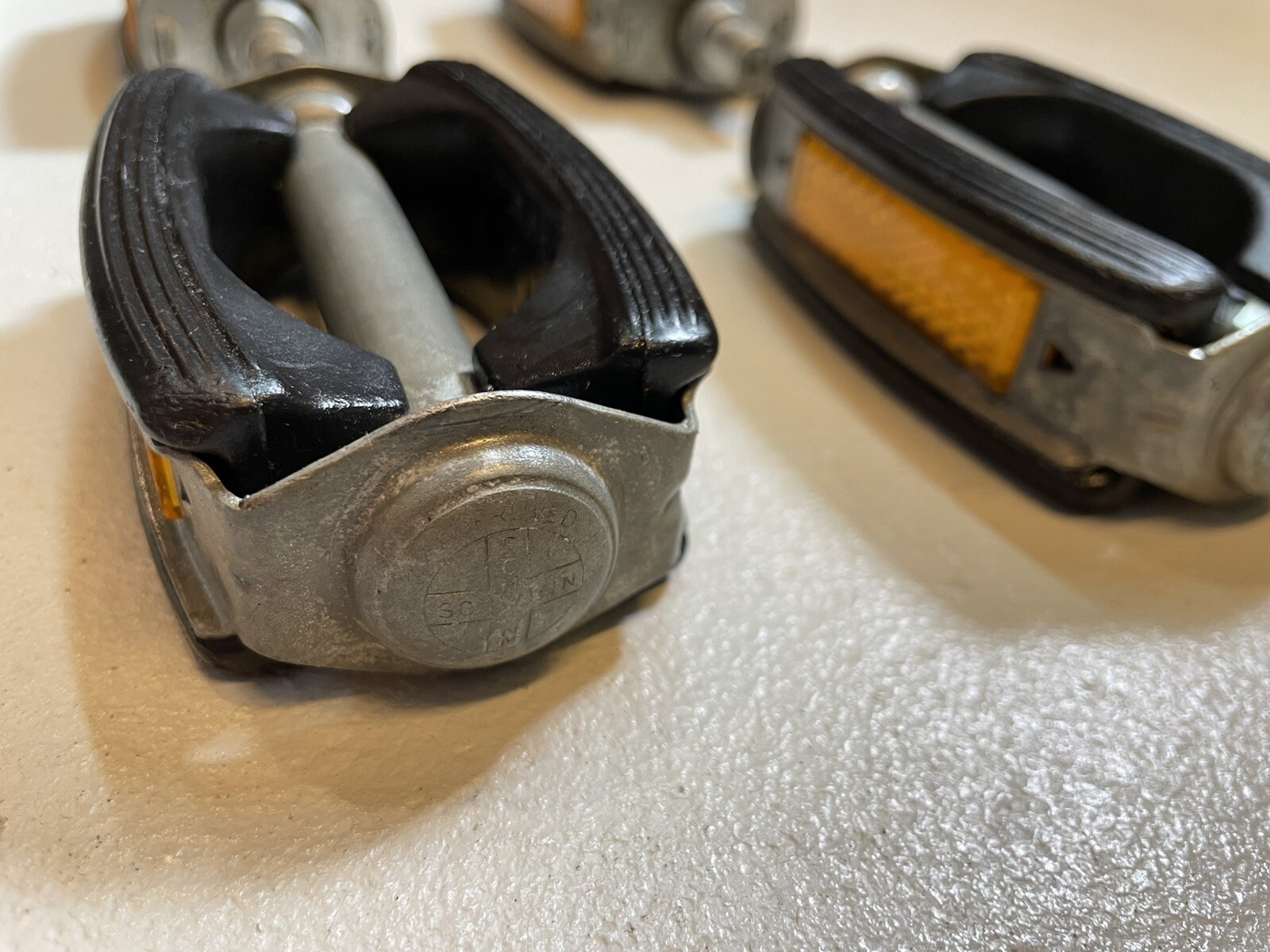 Schwinn Bow Pedals Krate Pair 1/2” Made in Germany