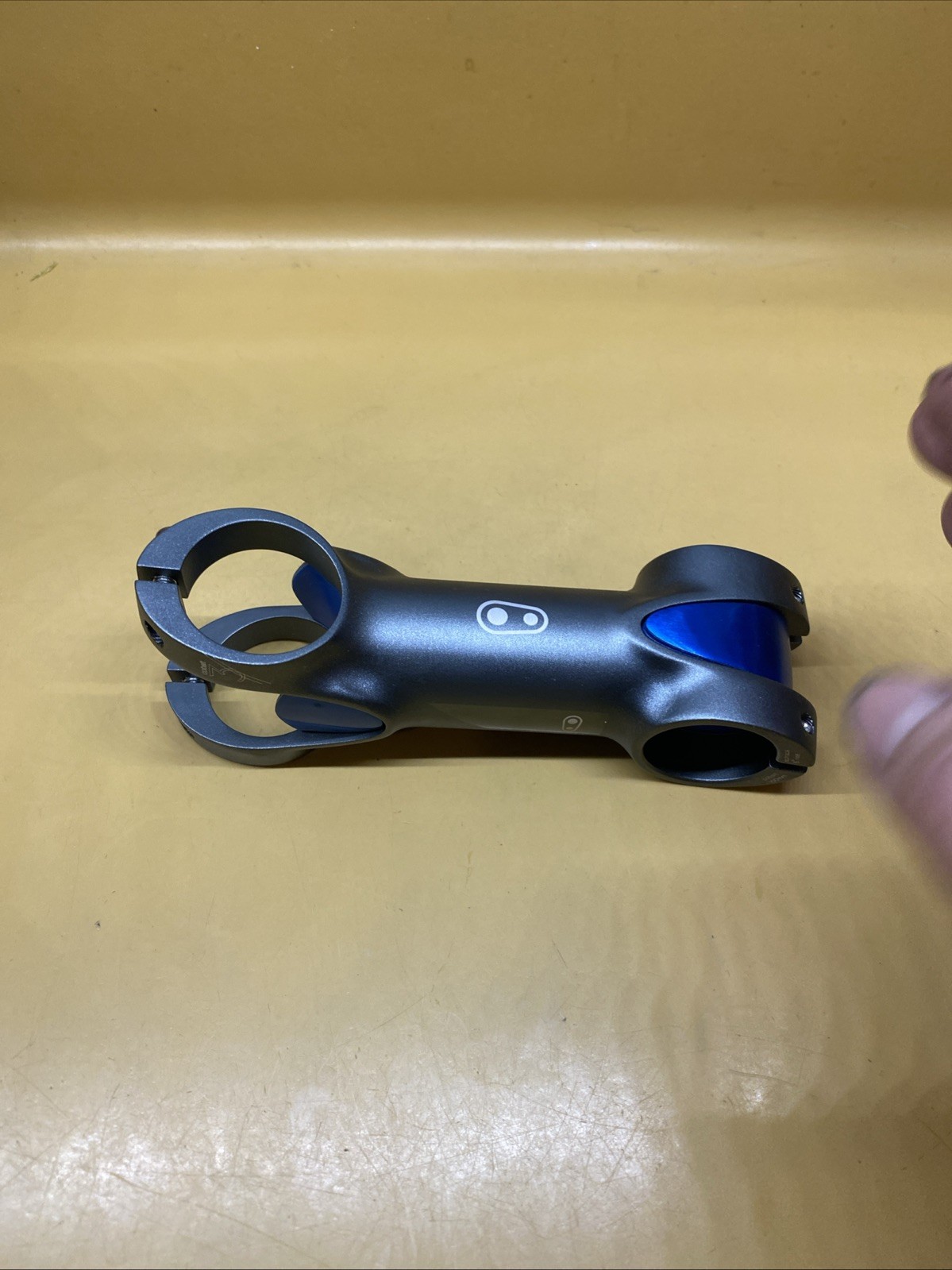 Iron/Blue Crankbrothers Cobalt 3 XC 100mm x 31.8 x 6* x 1-1/8i” Threadless Stem
