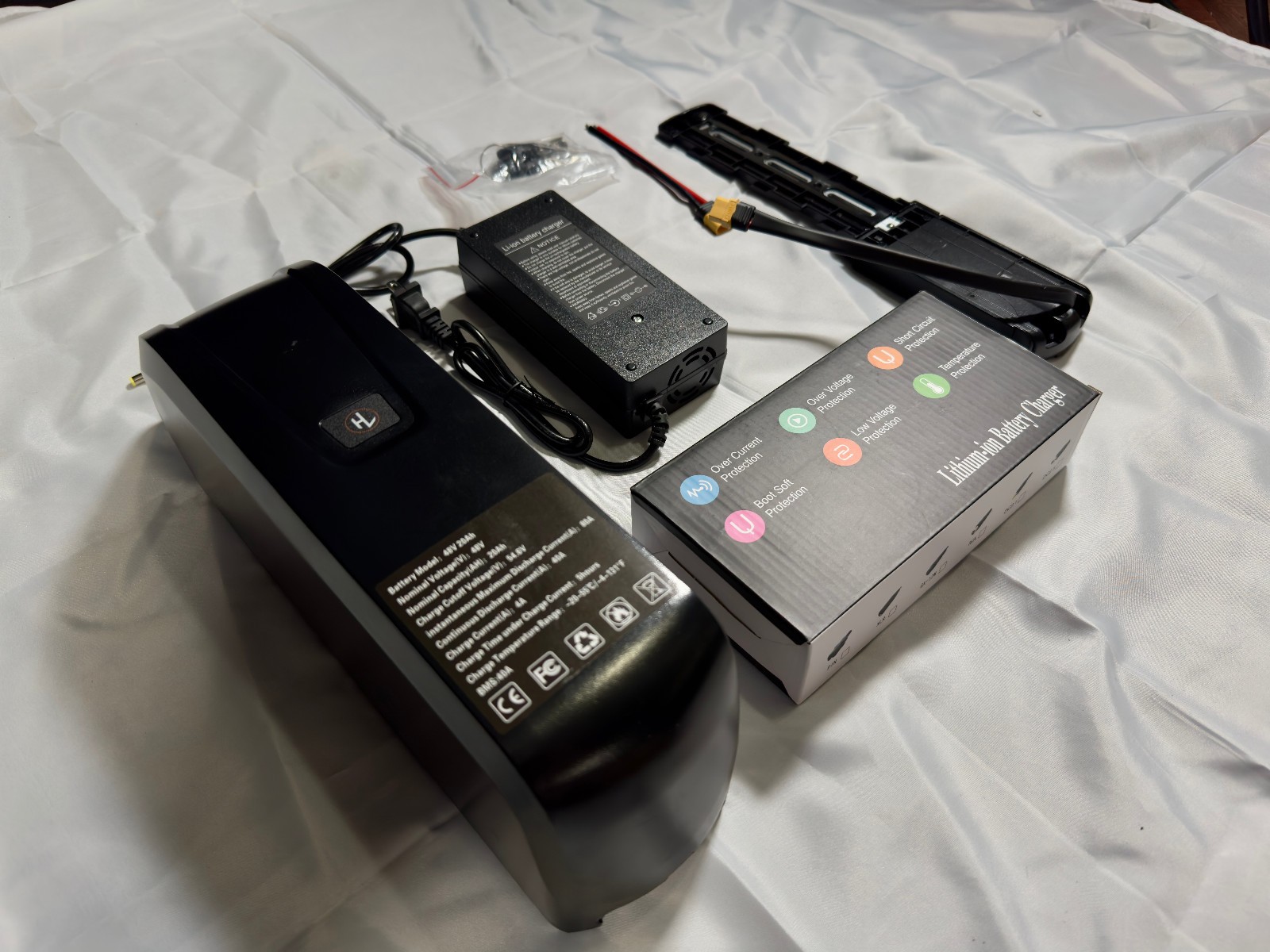 NEW Hailong Lithium Li-ion EBike / Bike / Bicycle Long Range Battery 48V 20Ah