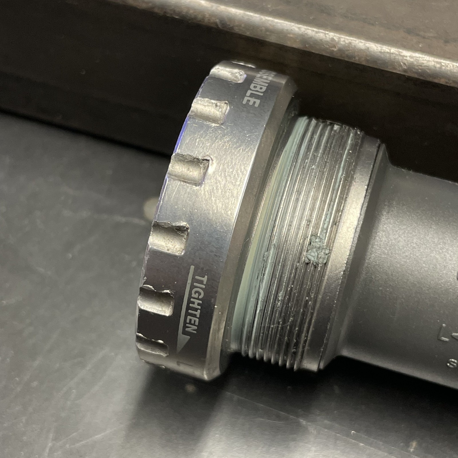 Shimano Dura-Ace 7800 Hollowtech Bottom Bracket – 1.37 x 24 ENG – 68mm – Used