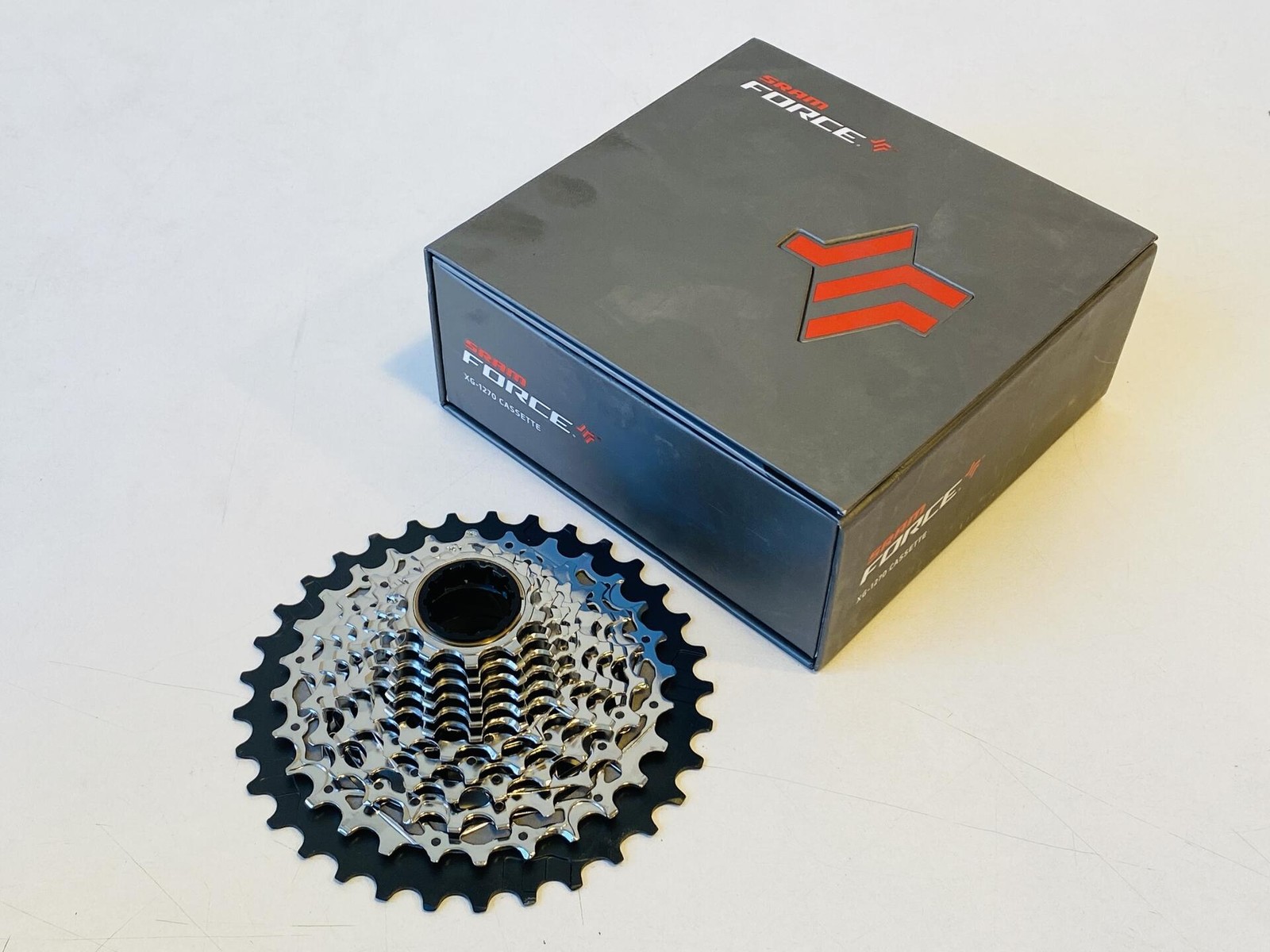 SRAM Force XG-1270 10-33t 12-Speed Cassette XDR Only – Silver