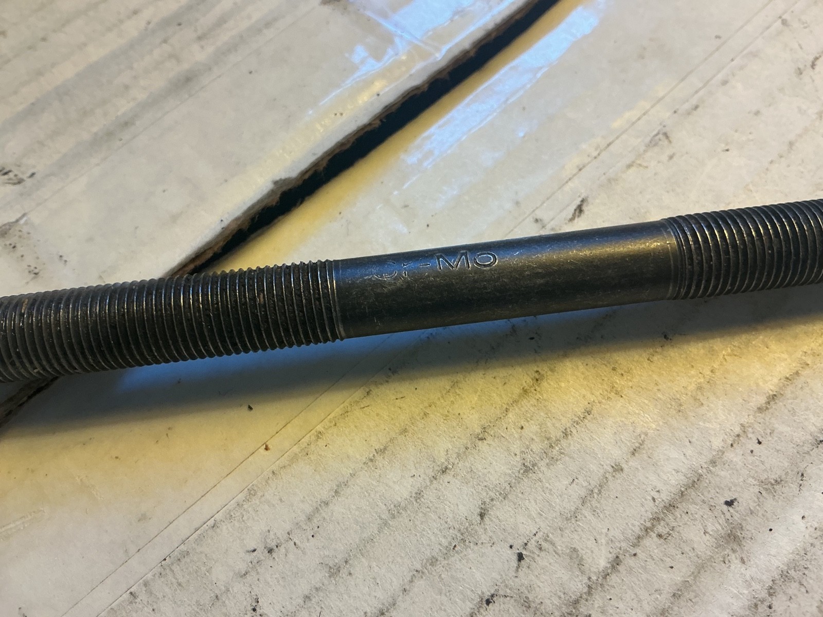 10mm x 1.0 Rr hub axle “CR-MO” stamp MTB width 146mm (135mm hub)