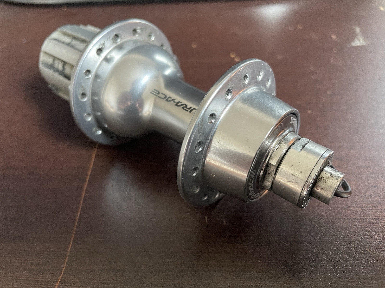 Shimano FH-7800 Dura-Ace 10-speed rear hub 32h 130mm